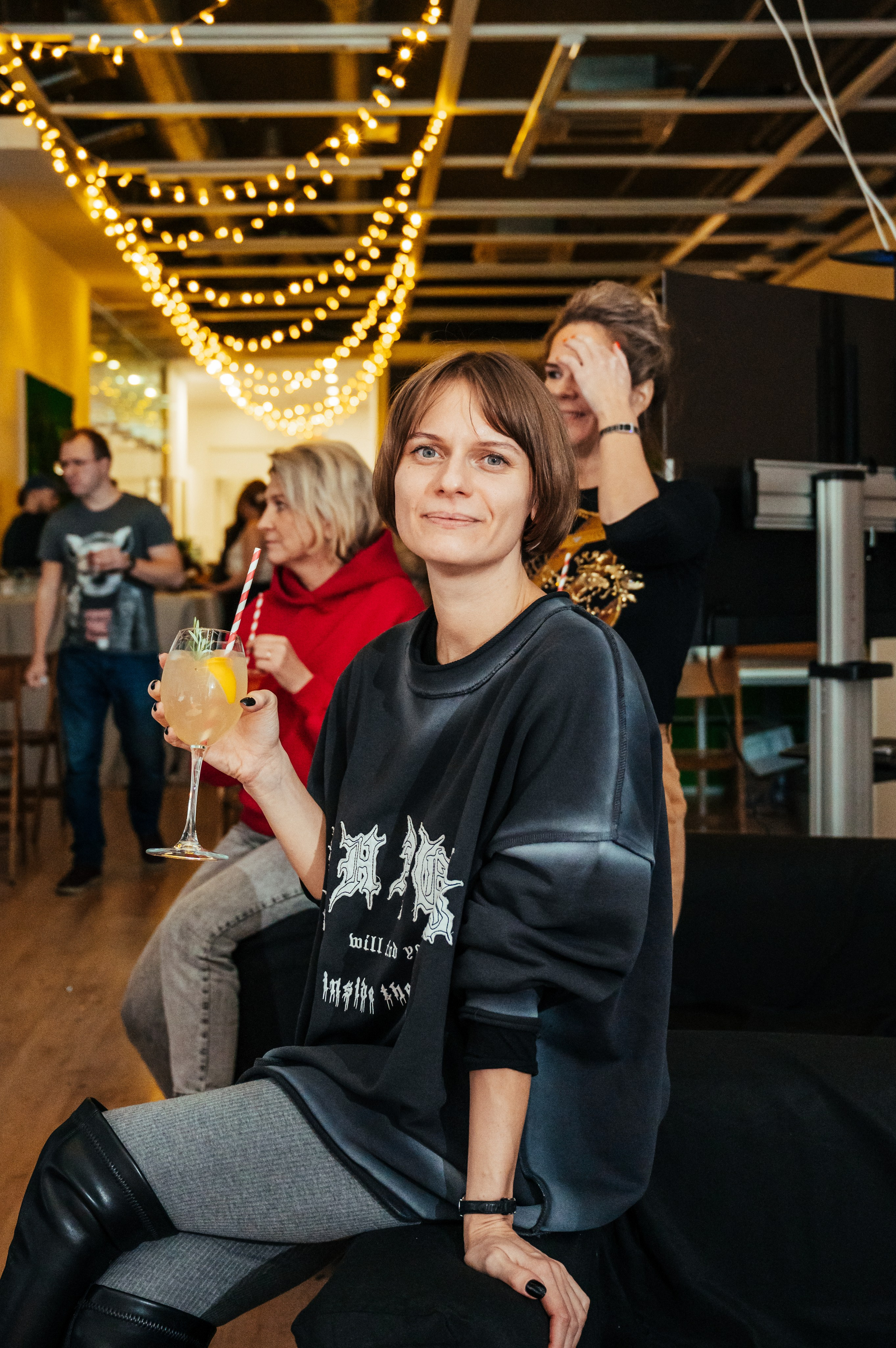 Фотосъёмка корпоратива в офисе в Санкт-Петербурге. Анастасия Петрович фотограф, фотокорреспондент в Москве и Санкт-Петербурге. Фотосъёмка репортажа, мероприятия, корпоративная съёмка, контент