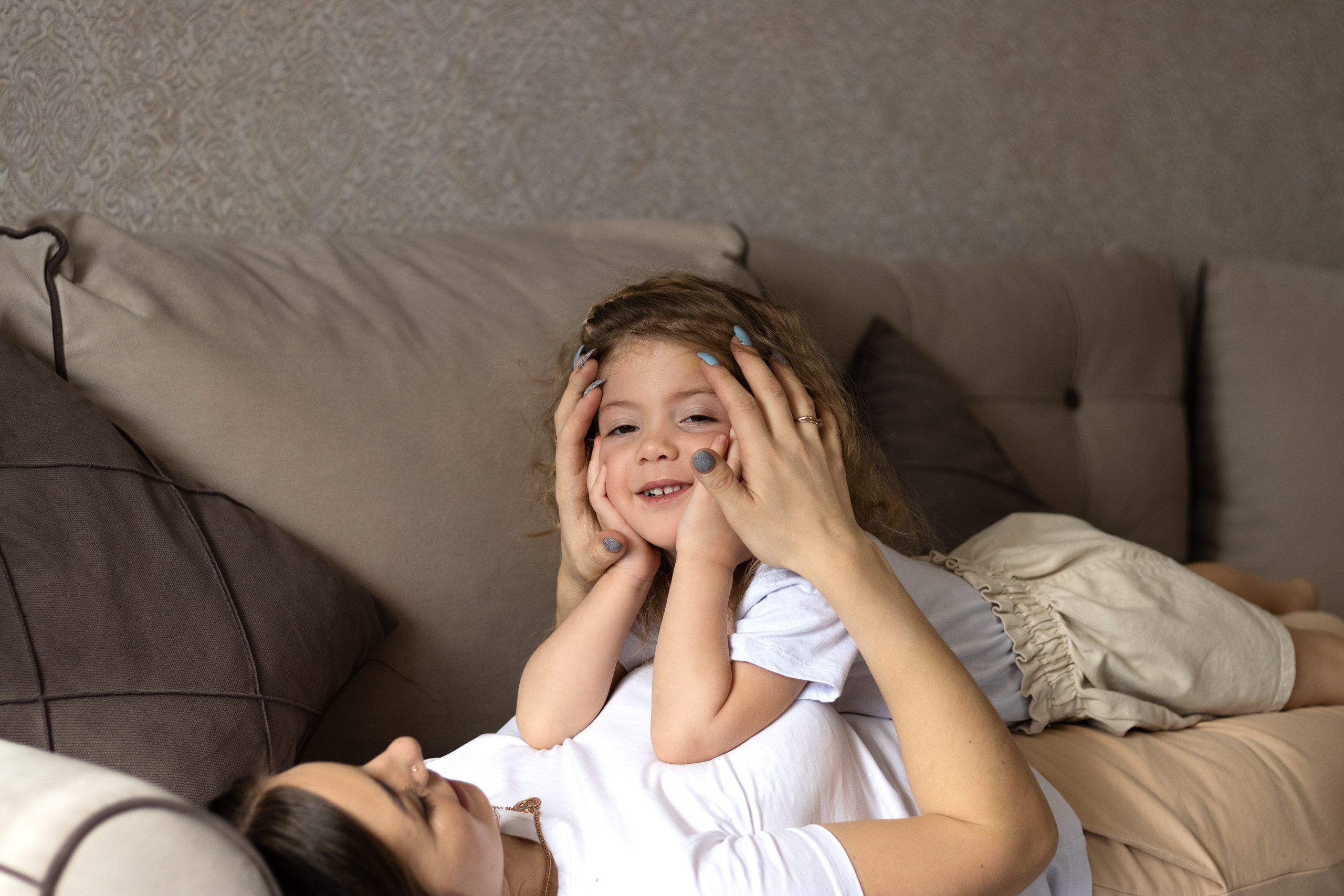 Домашняя Съёмка. Школьный и детский фотограф в Холмске, Южно-Сахалинске