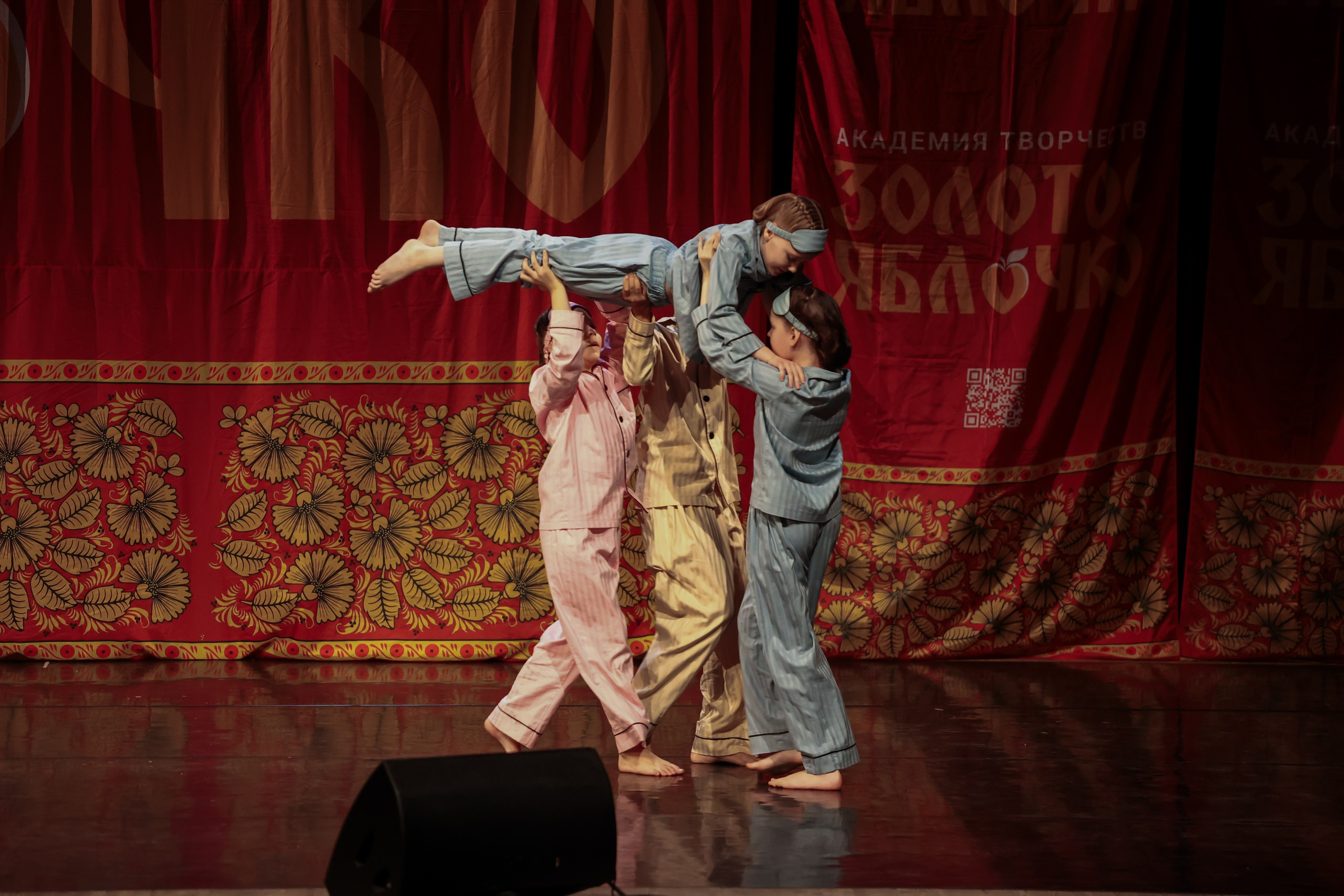 12 апреля, блок 1, г. Москва. Золотое яблочко