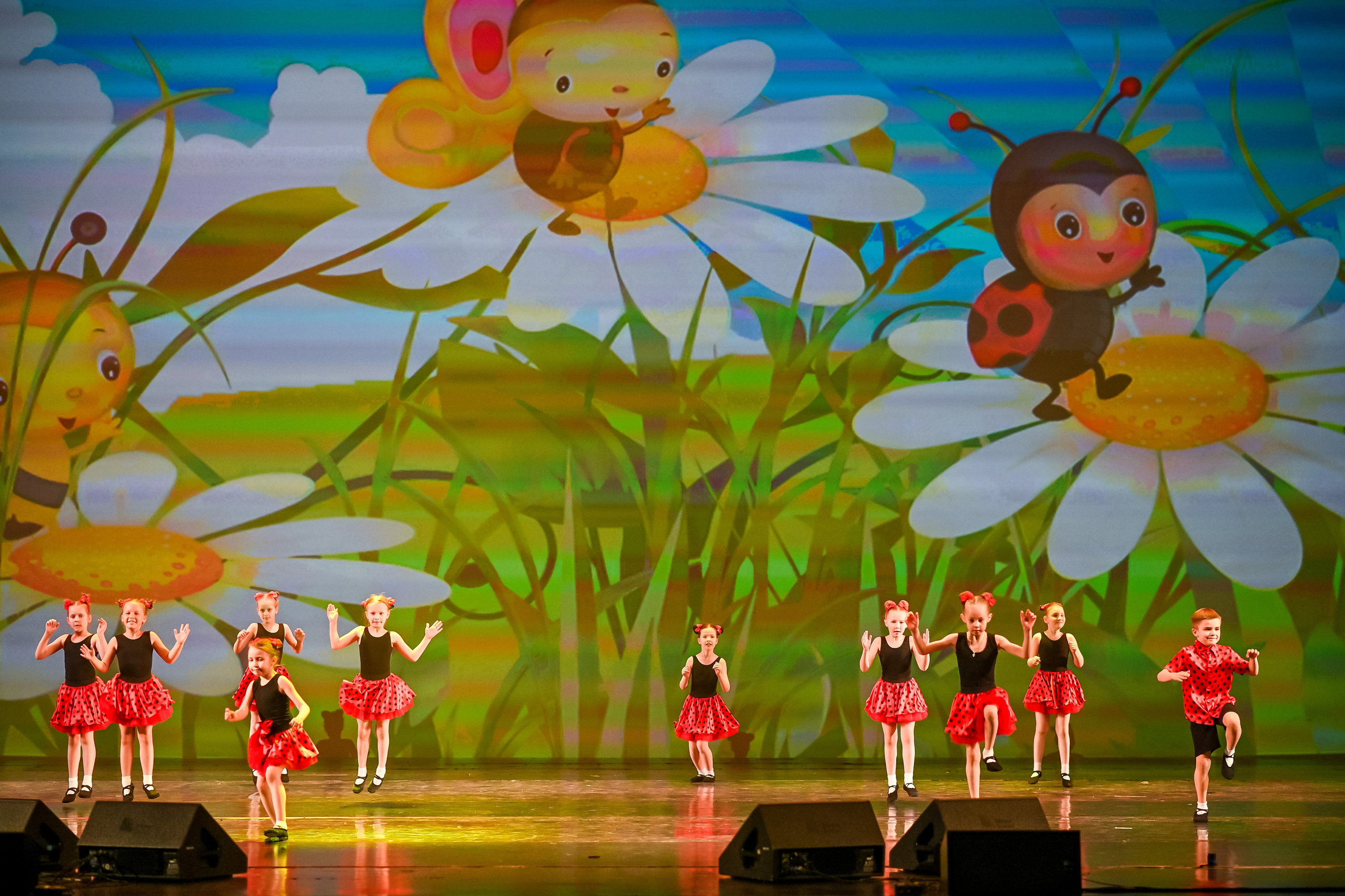 23 апреля, часть 3, БКЗ Октябрьский, г. Санкт-Петербург. Золотое яблочко