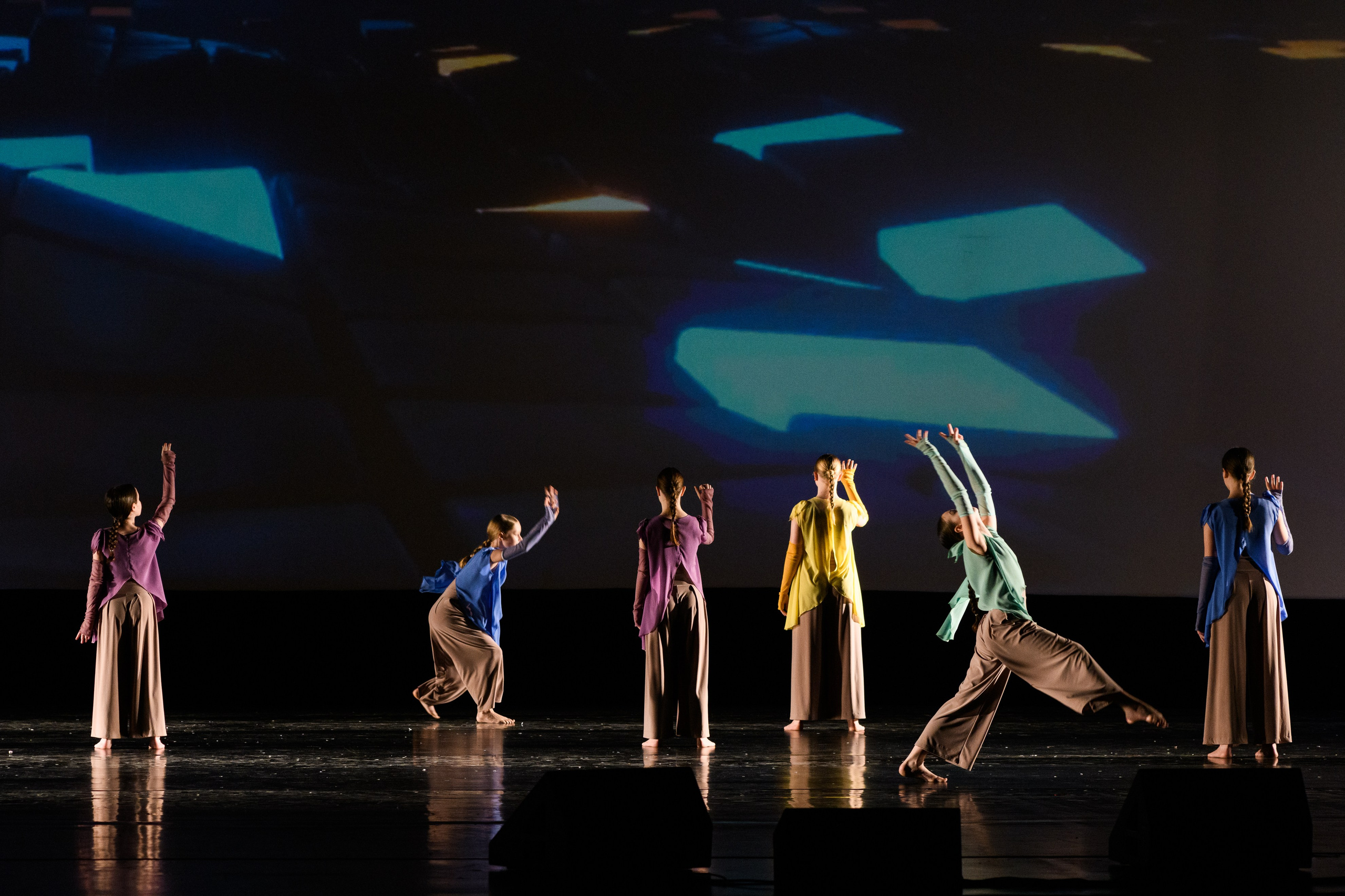 23 апреля, часть 2, БКЗ Октябрьский, г. Санкт-Петербург. Золотое яблочко