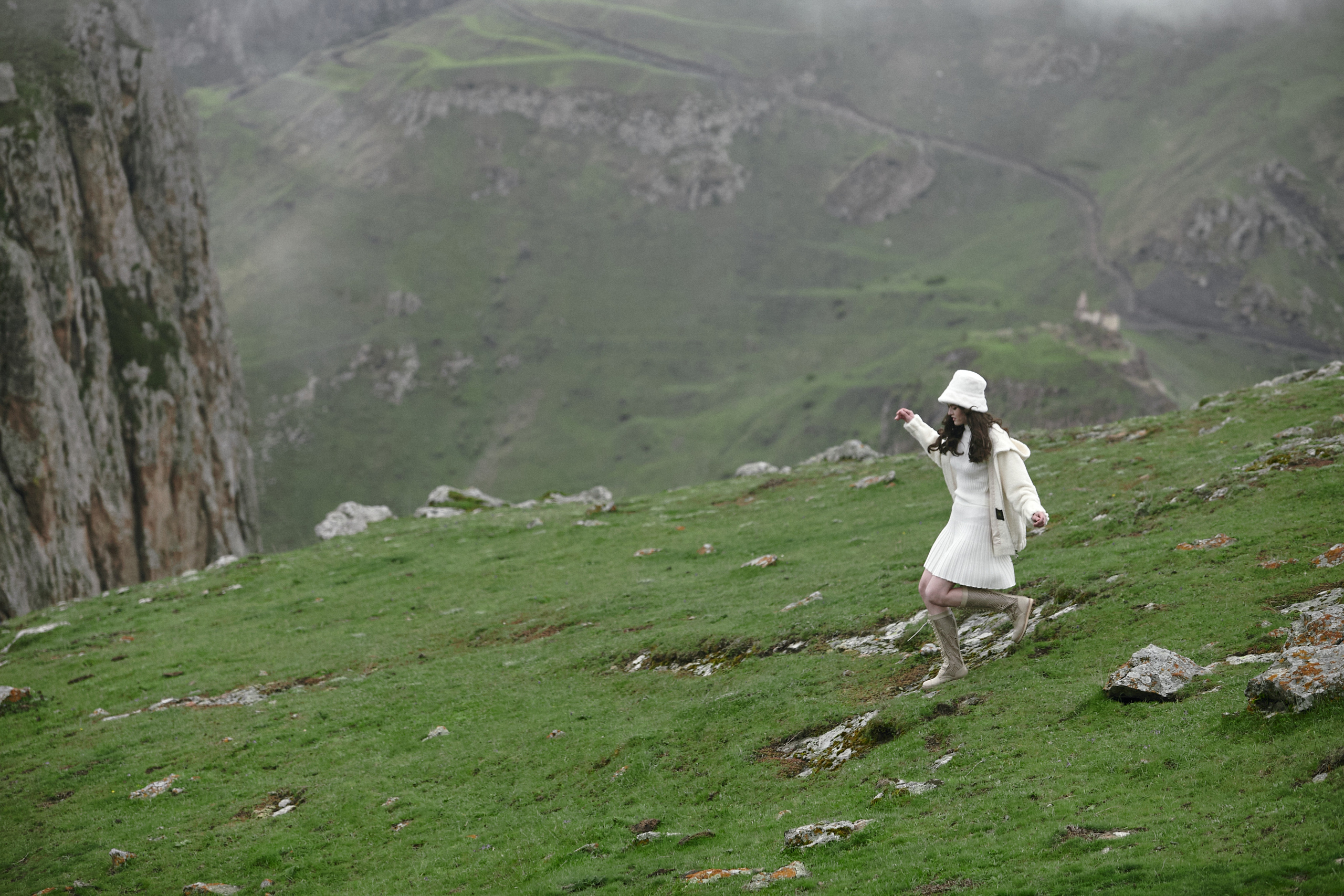 Съемка для бренда одежды под ключ. Фотограф Продюсер в горах КБР / Москва  Нальчик Горы