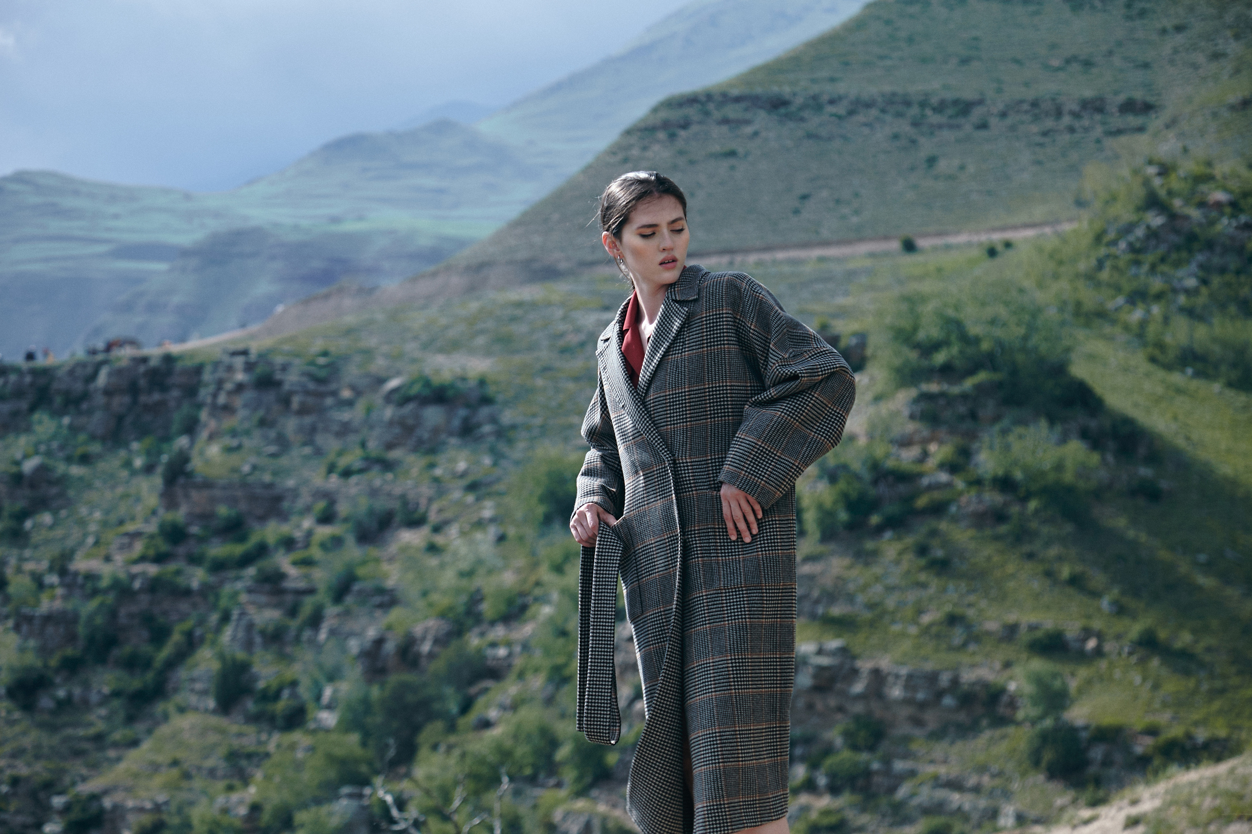 Выездная съемка в горах под ключ. Фотограф Продюсер в горах КБР / Москва  Нальчик Горы