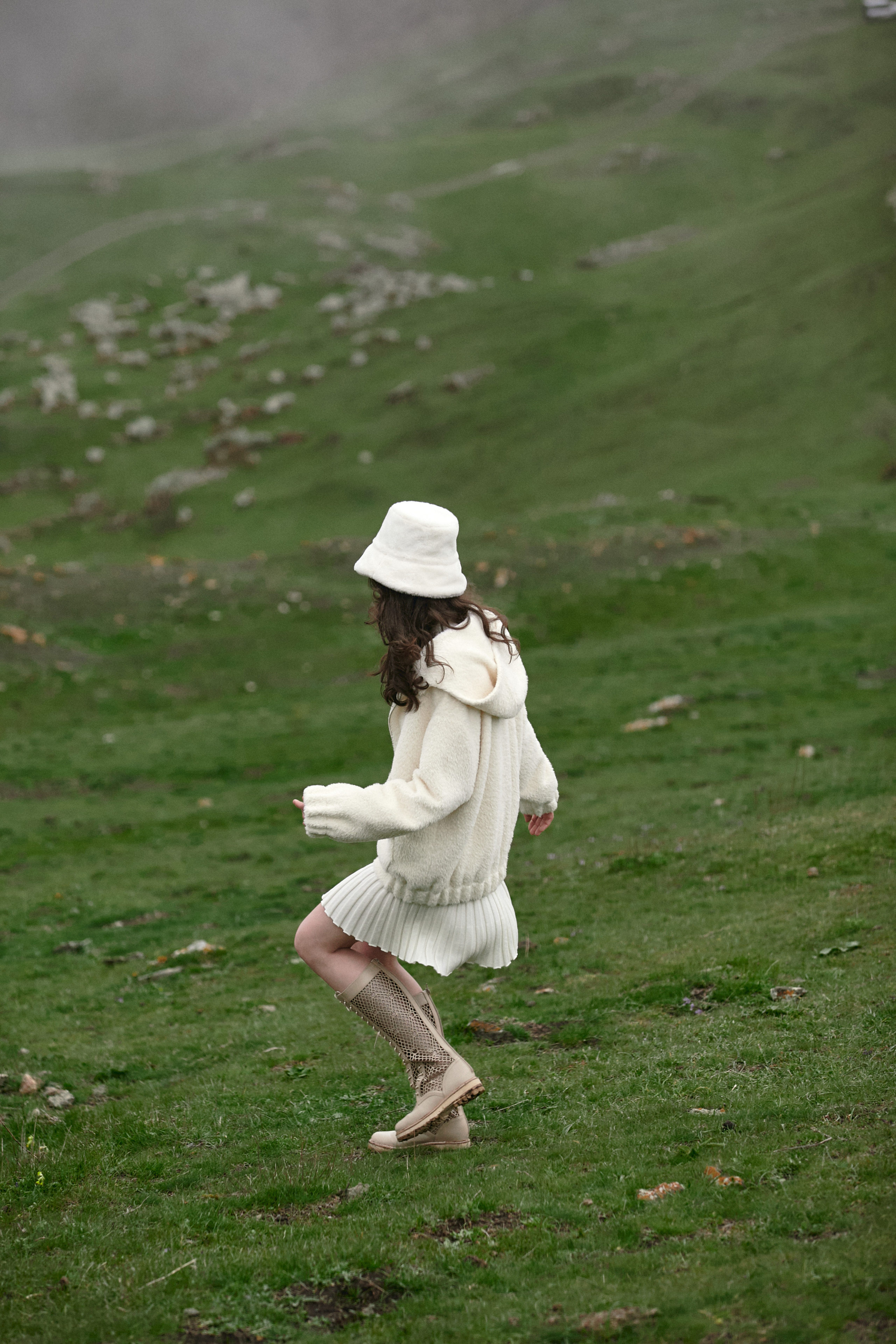 Съемка для бренда одежды под ключ. Фотограф Продюсер в горах КБР / Москва  Нальчик Горы