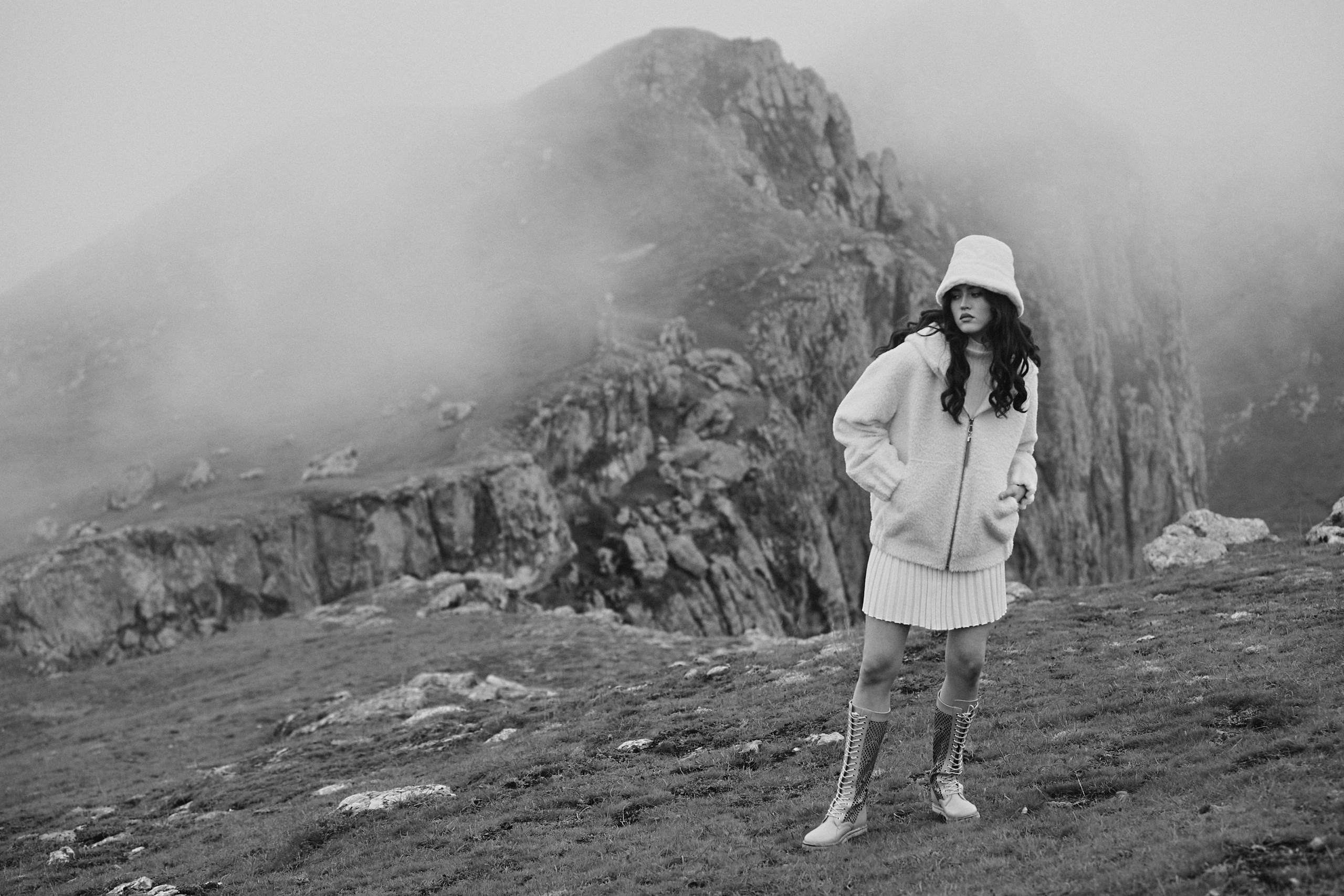 Съемка для бренда одежды под ключ. Фотограф Продюсер в горах КБР / Москва  Нальчик Горы