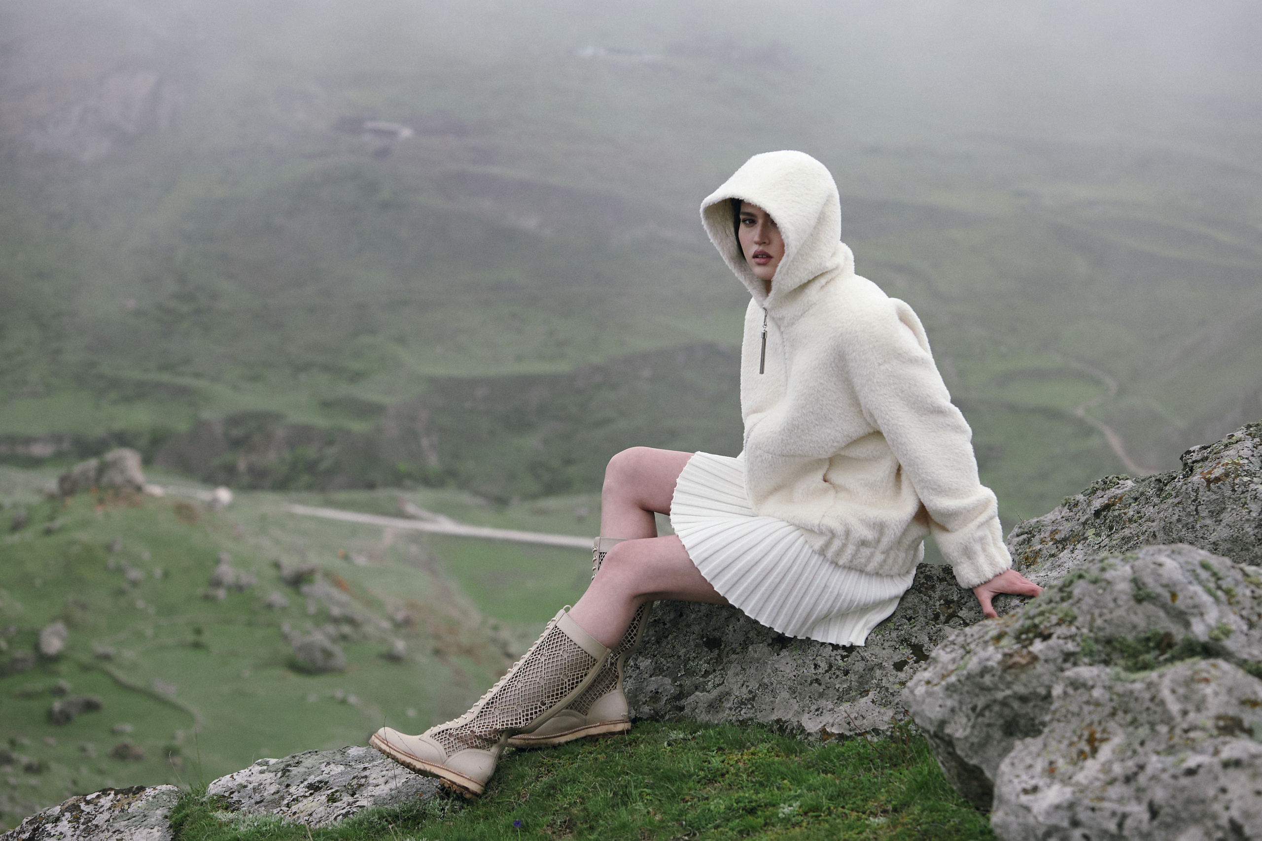 Съемка для бренда одежды под ключ. Фотограф Продюсер в горах КБР / Москва  Нальчик Горы