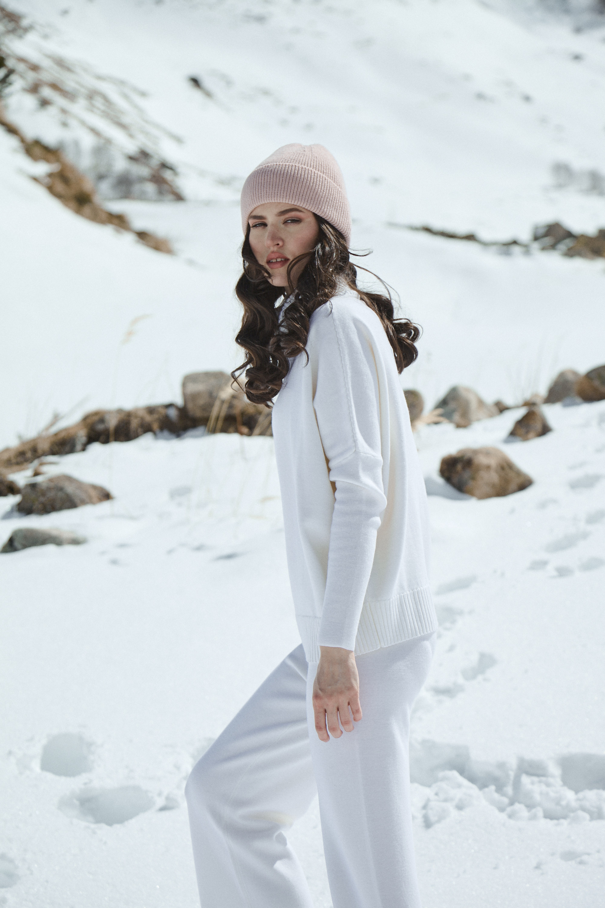 Съемка для бренда одежды под ключ. Фотограф Продюсер в горах КБР / Москва  Нальчик Горы