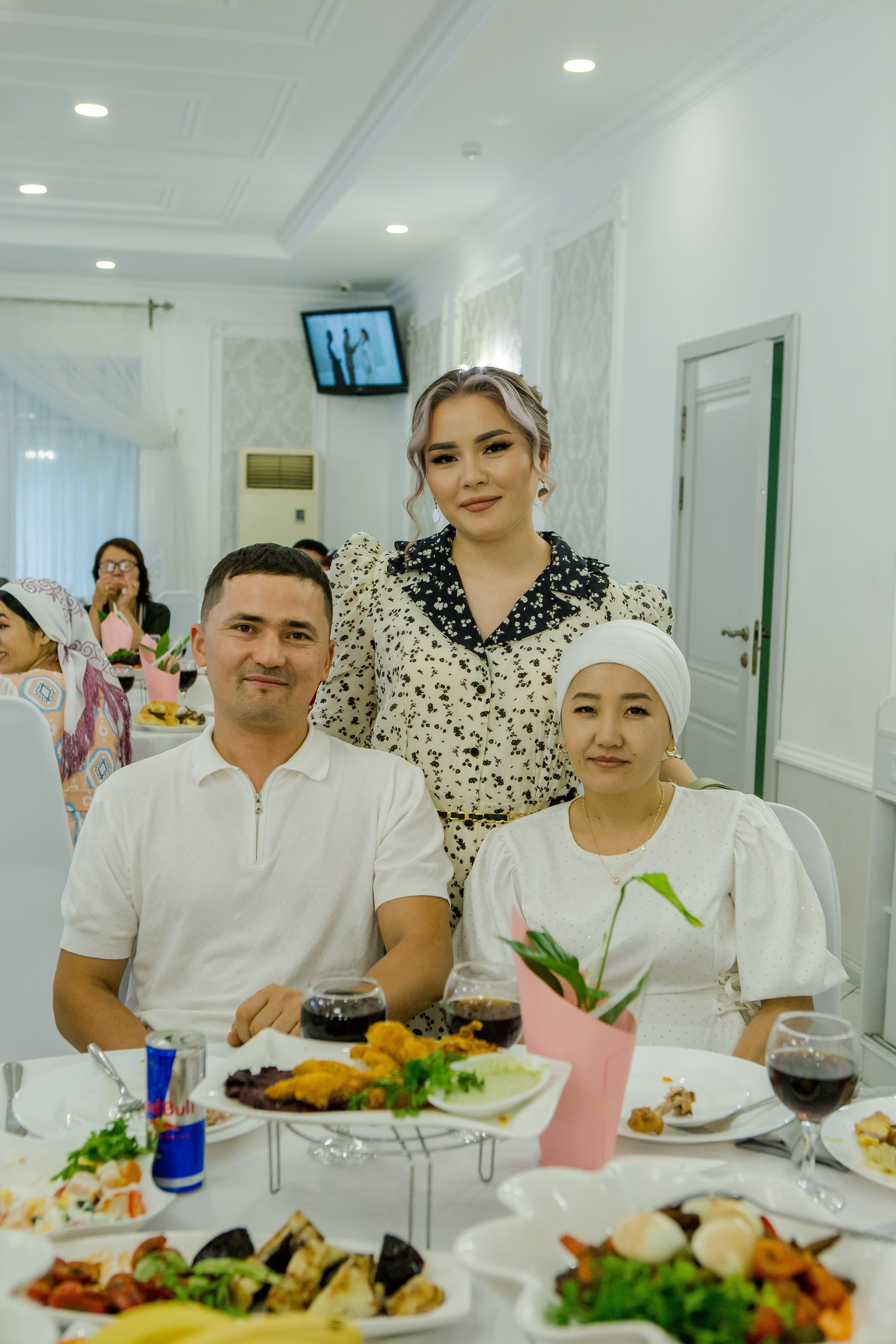 QYZ UZATU ZHADYRA. Свадебный и репортажный фотограф в Астане T.Yertay «Nomad media»