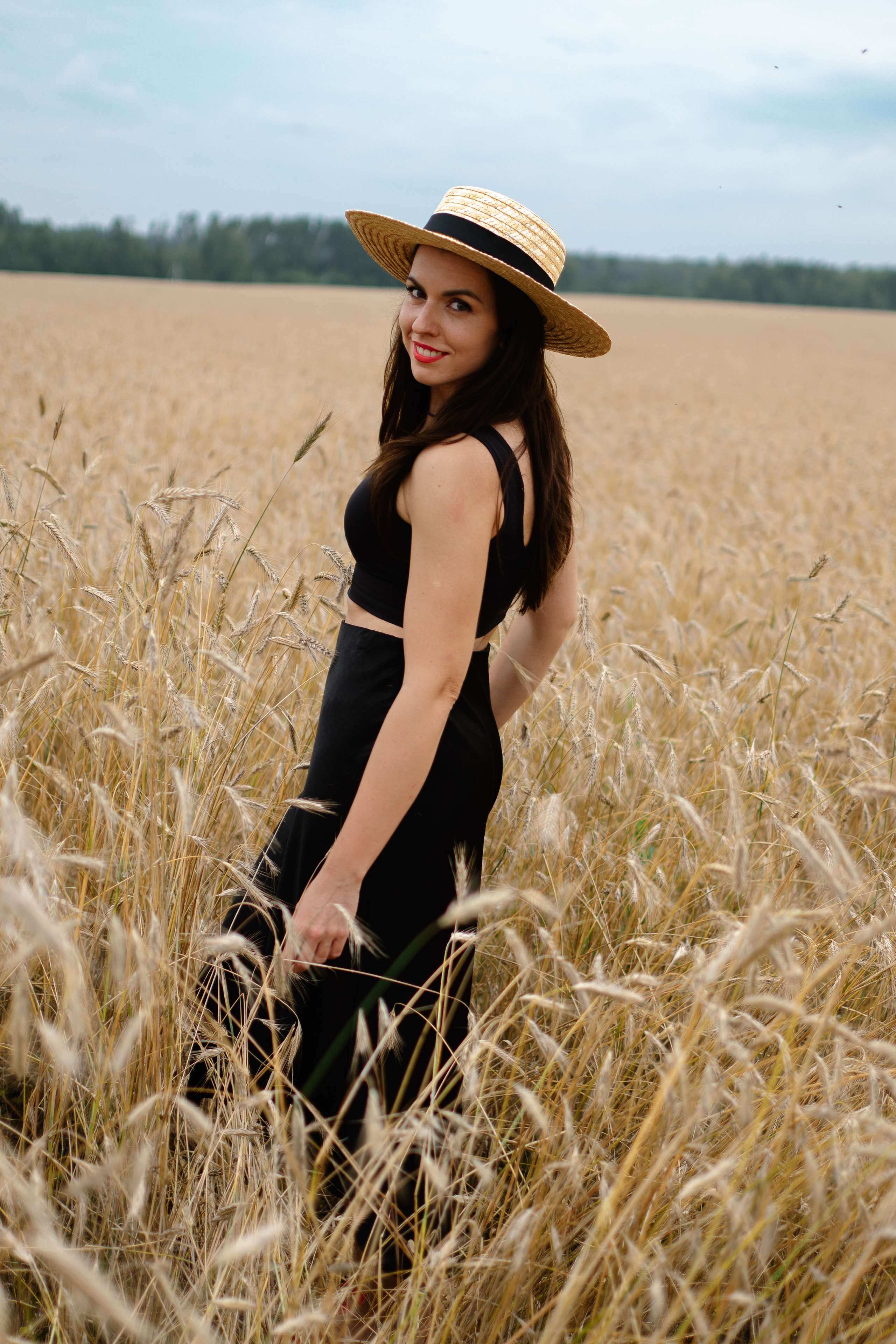 Поле пшеницы. Фотограф Москва Екатерина Постникова Индивидуальные и семейные съемки