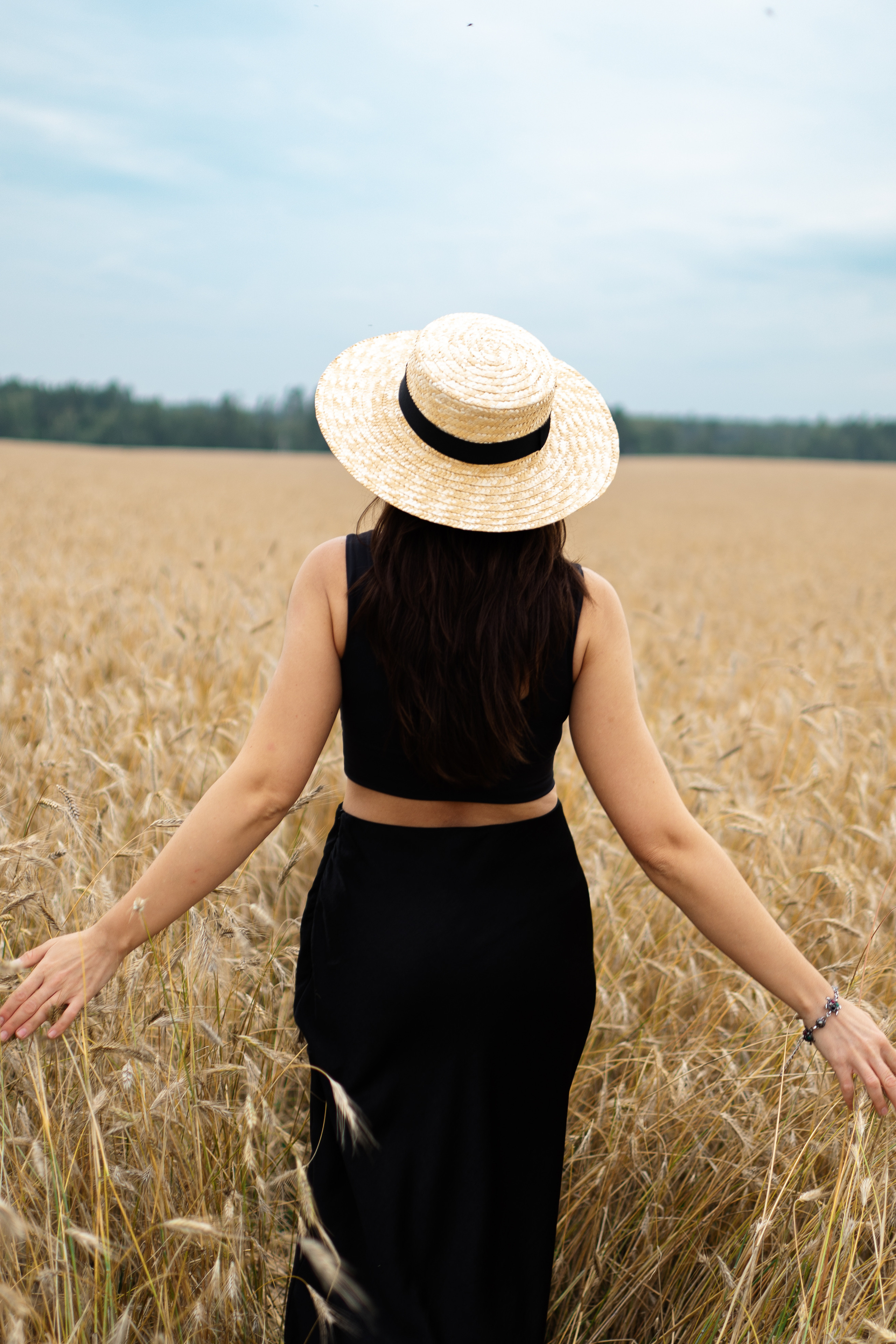 Поле пшеницы. Фотограф Москва Екатерина Постникова Индивидуальные и семейные съемки