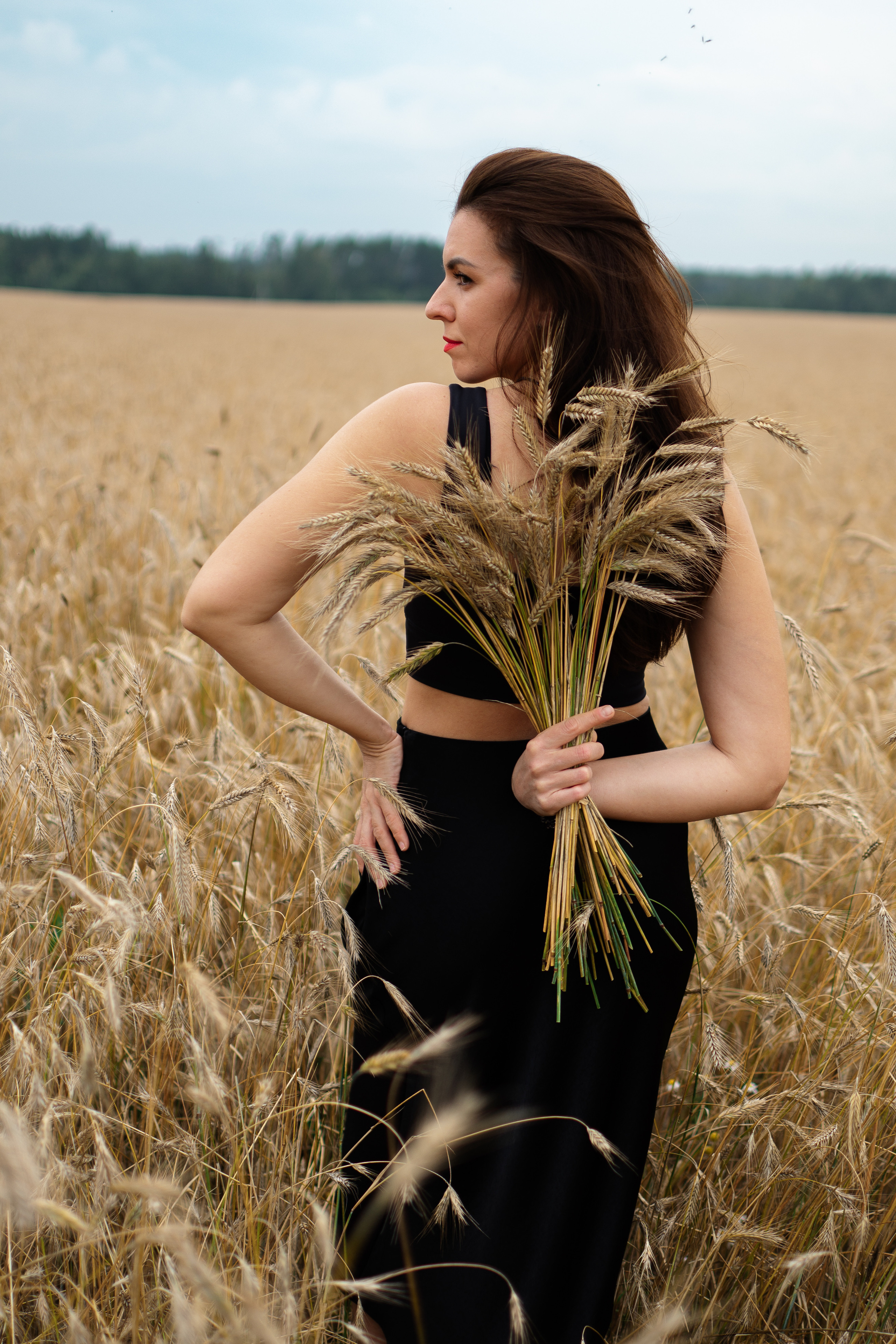 Поле пшеницы. Фотограф Москва Екатерина Постникова Индивидуальные и семейные съемки