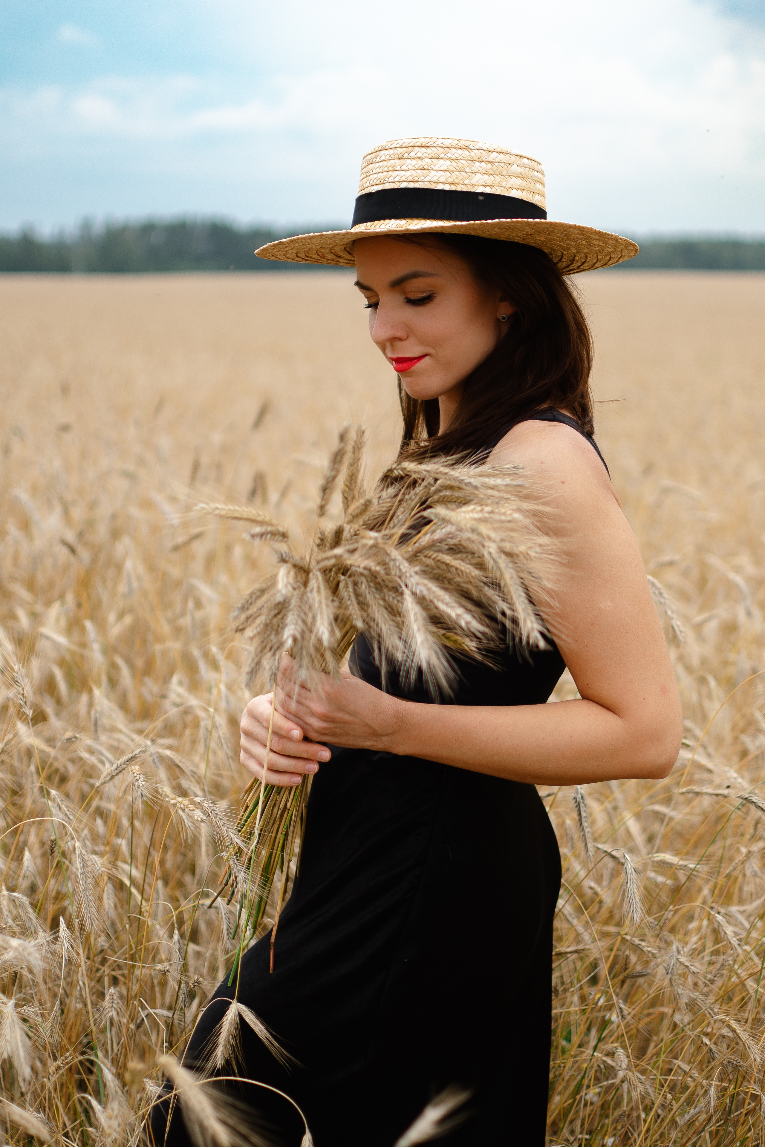 Поле пшеницы. Фотограф Москва Екатерина Постникова Индивидуальные и семейные съемки