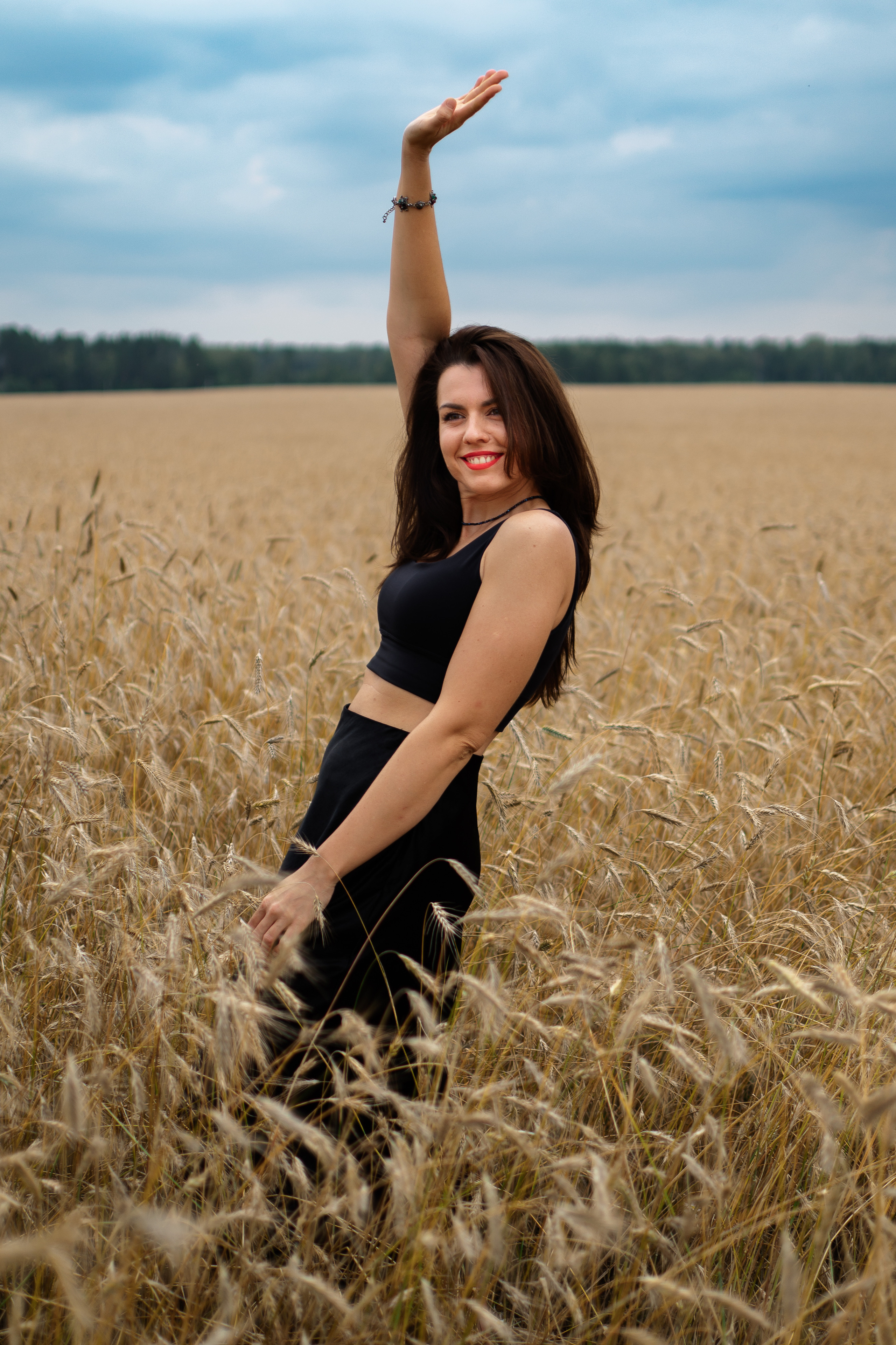 Поле пшеницы. Фотограф Москва Екатерина Постникова Индивидуальные и семейные съемки