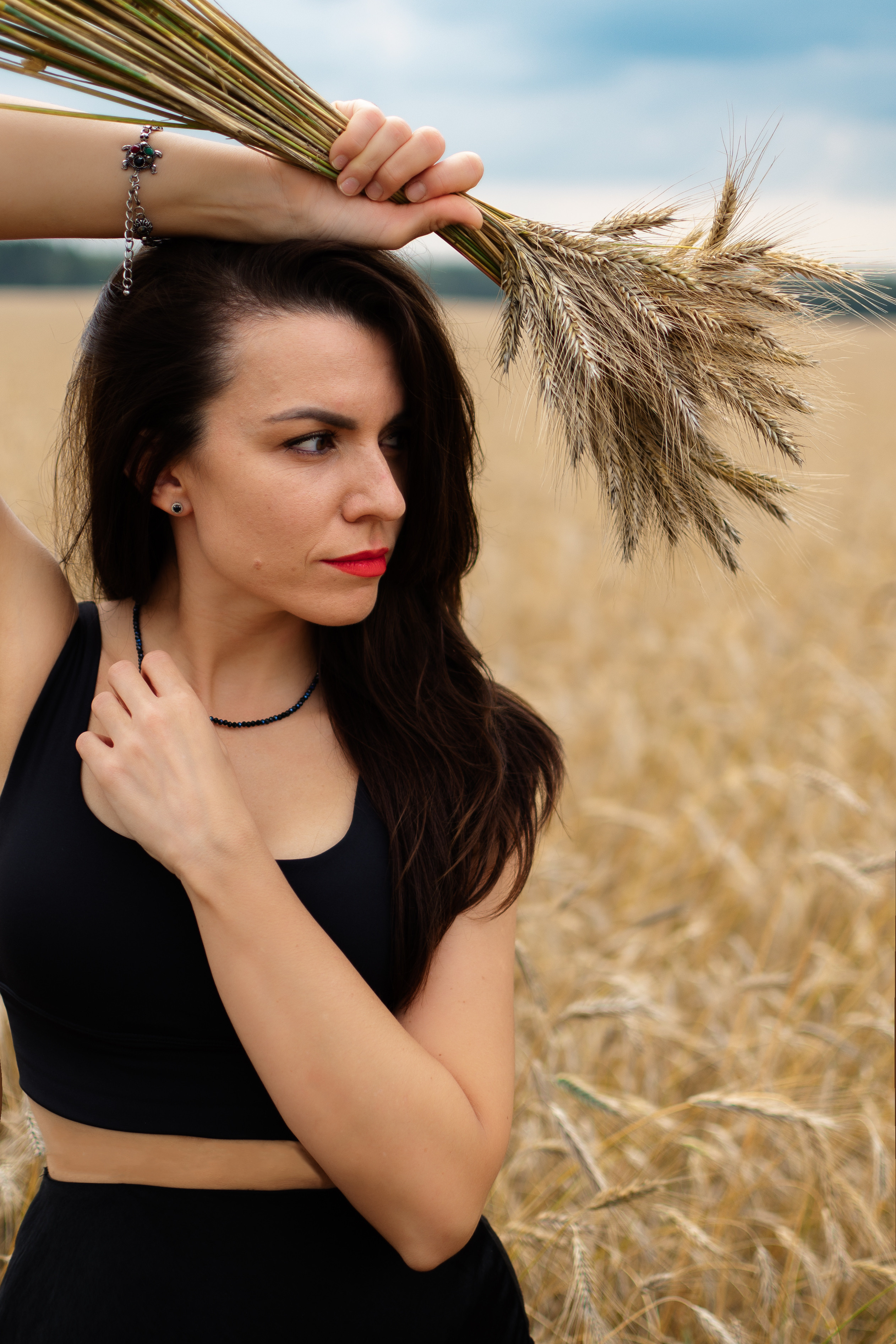 Поле пшеницы. Фотограф Москва Екатерина Постникова Индивидуальные и семейные съемки