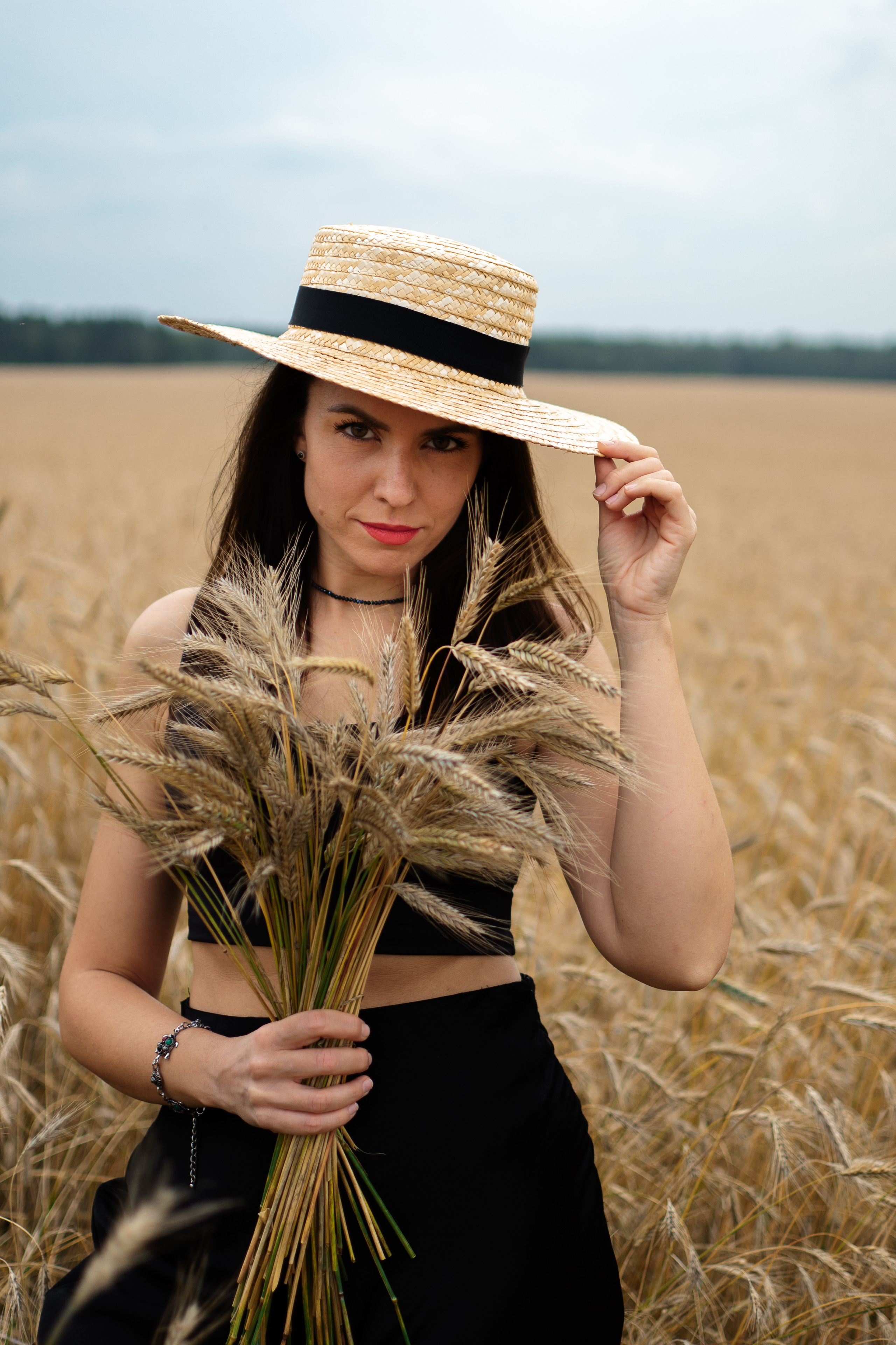 Поле пшеницы. Фотограф Москва Екатерина Постникова Индивидуальные и семейные съемки