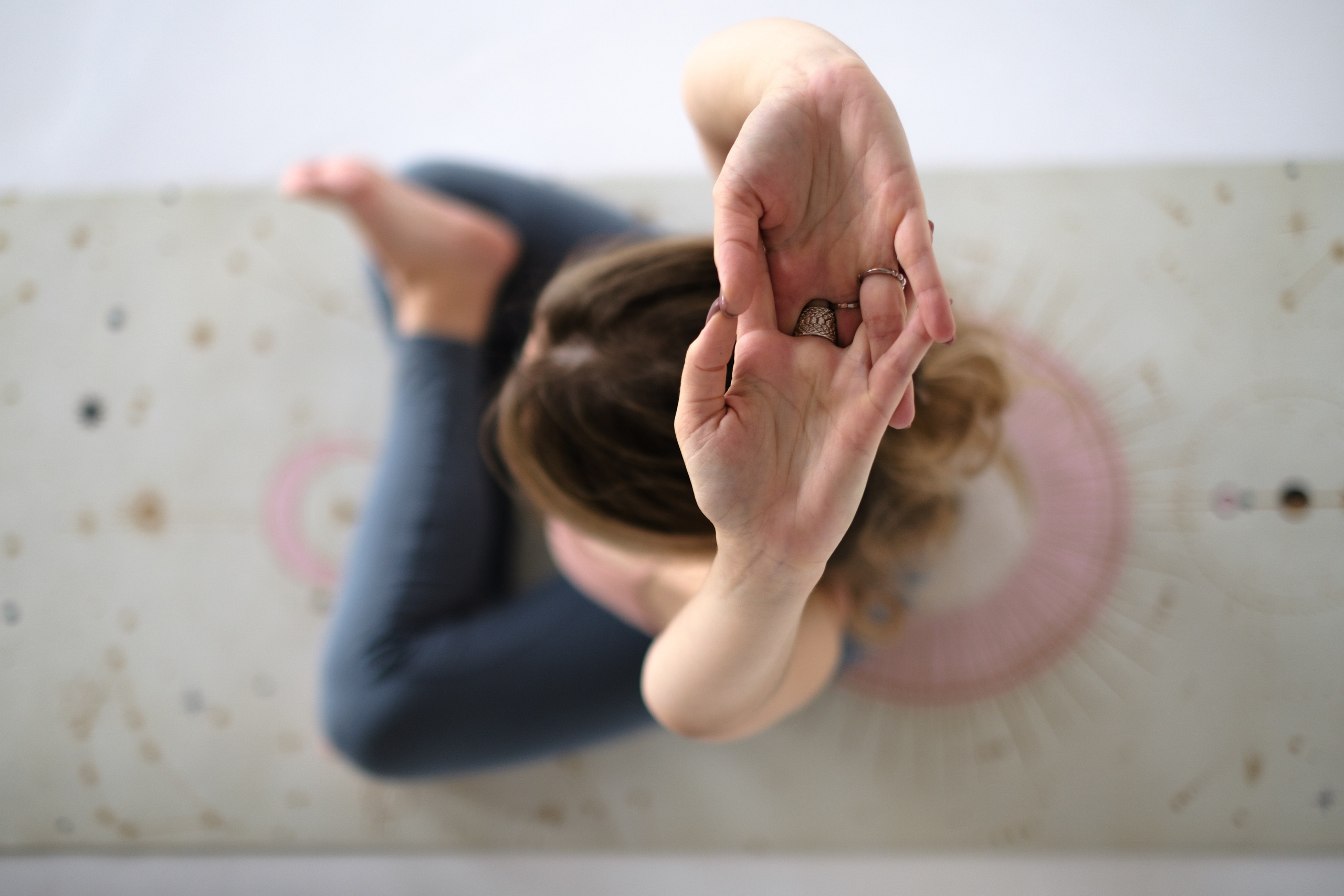 Даша и немного йоги. Фотограф в Барнауле и на Алтае Маша Савова