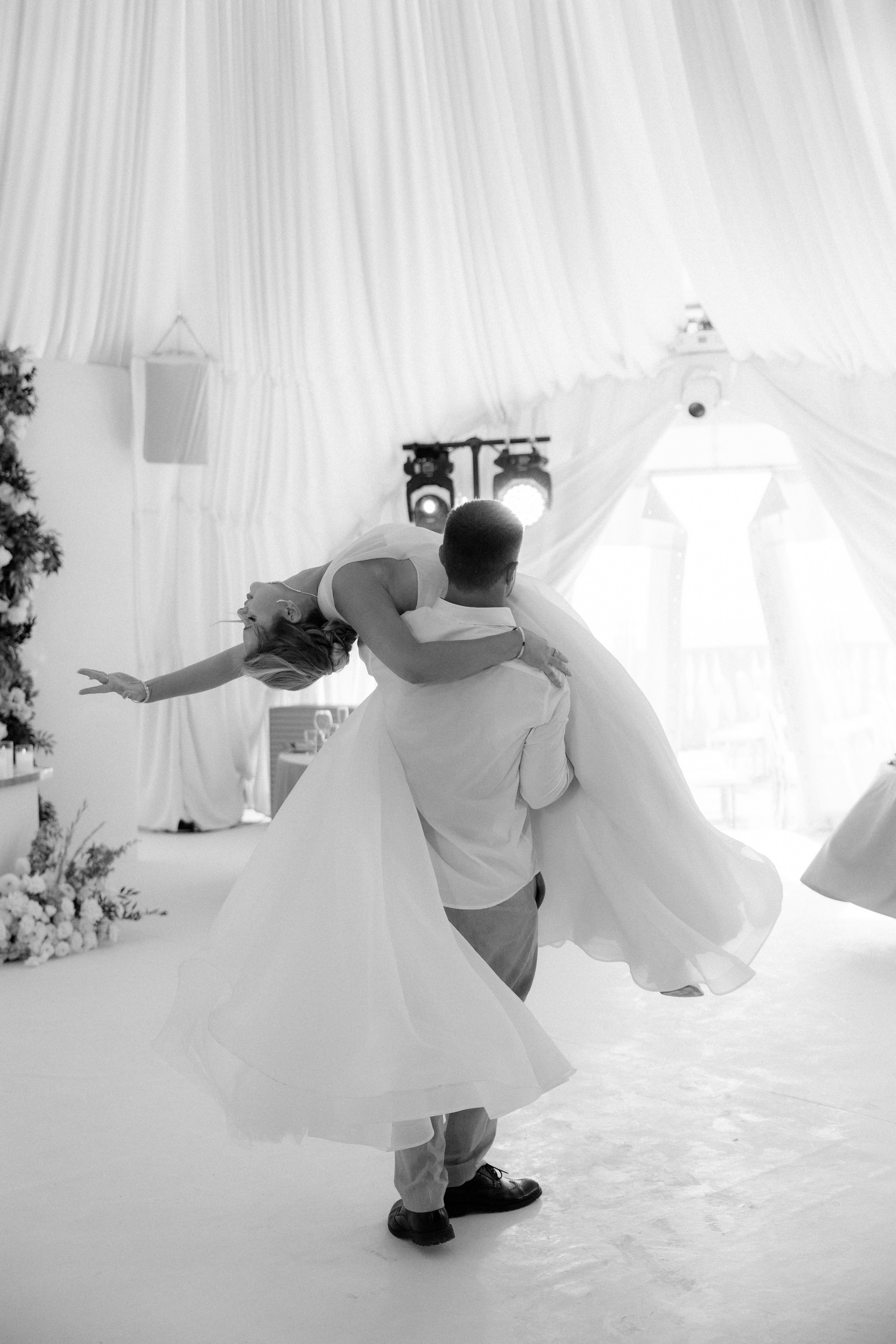 Свадебная фотосессия на яхте. Свадебный и семейный фотограф и видеограф, Крым, Москва, Санкт -Петербург