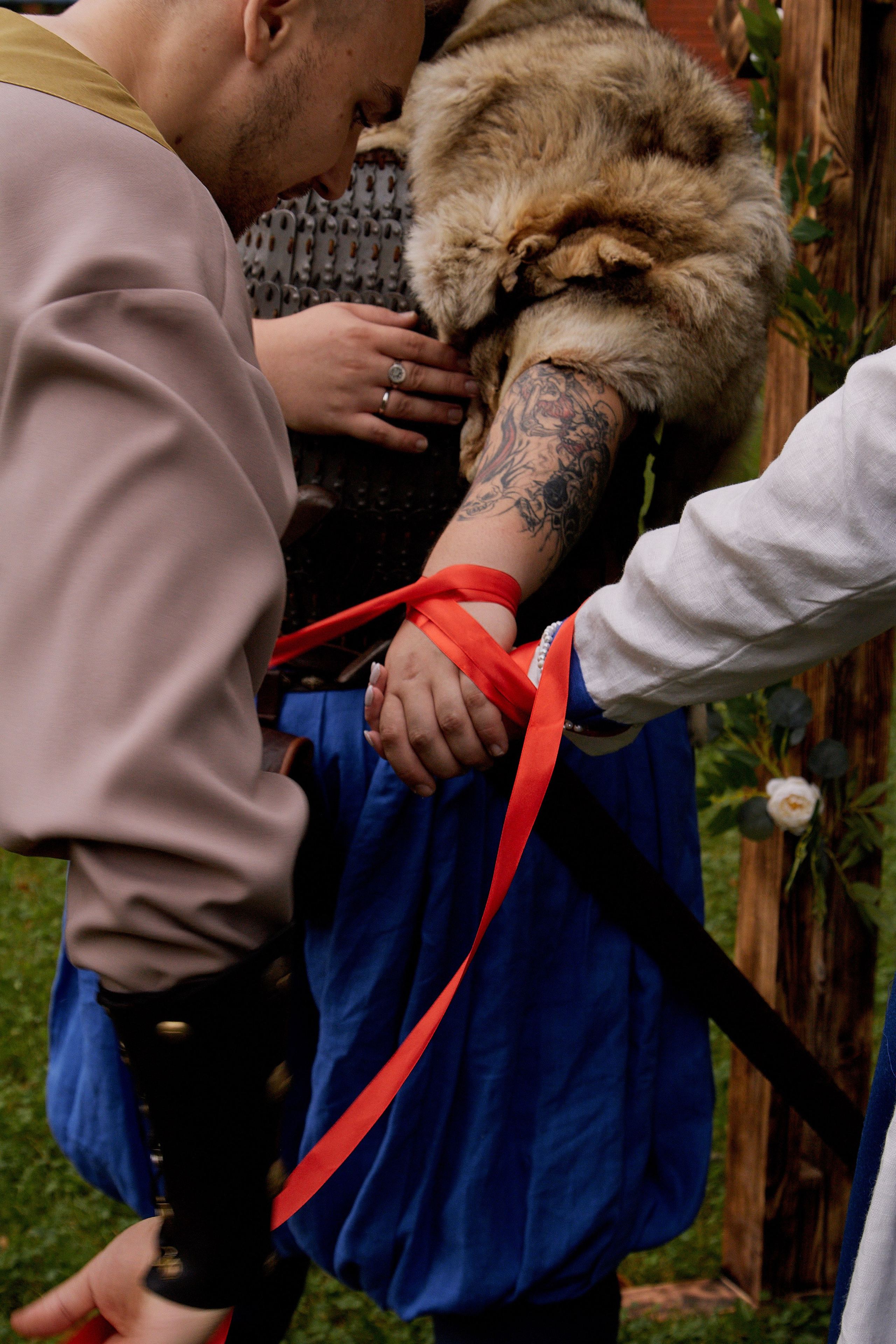 Юлия и Антон. Выездная роспись в стиле викингов. Фотограф лавстори Москва/МО Приятелева Ангелина