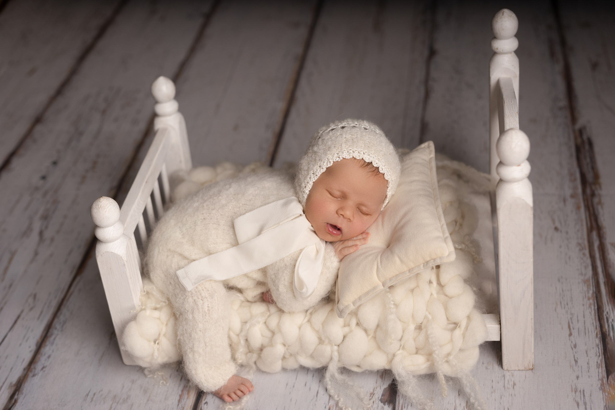 Фотограф новорожденных | Екатерина | Портфолио и цены | Съемка в студии и дома. Фотограф уникального направления ньюборн в Москве Екатерина Буценина