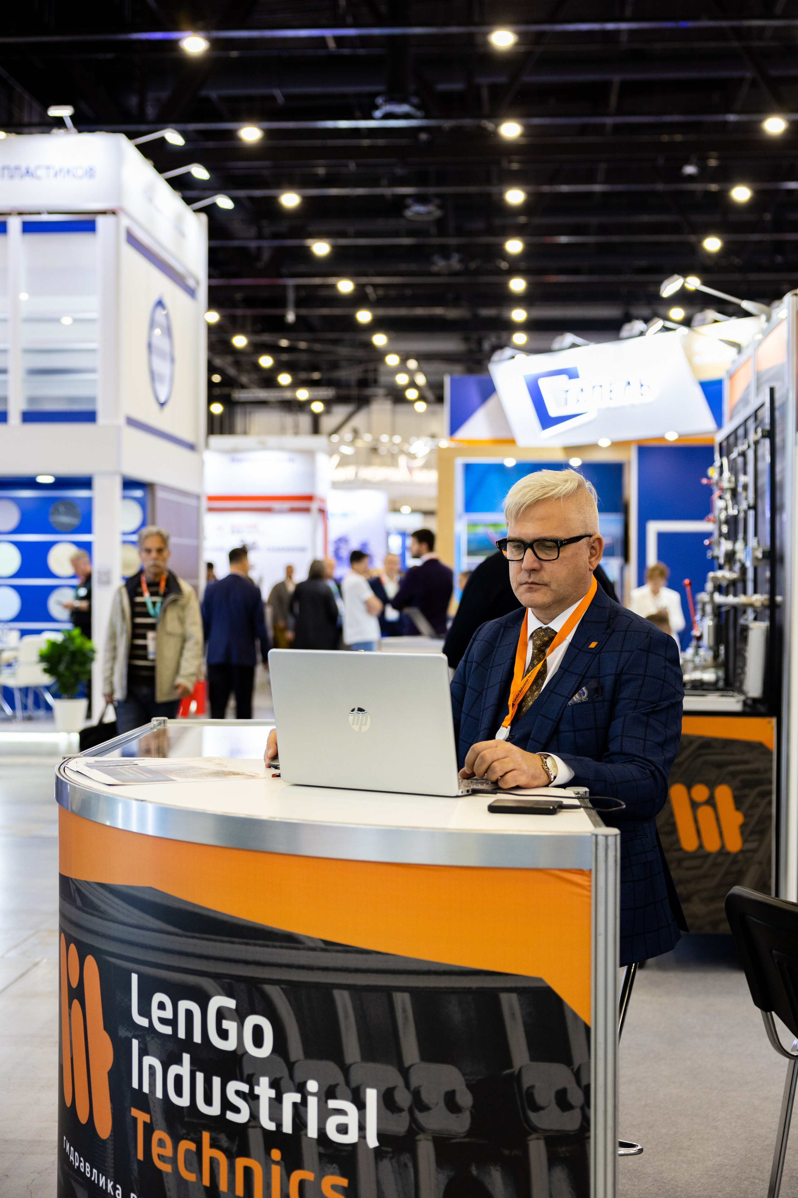 Выставка НЕВА 2025. Репортажный фотограф Санкт-Петербург | Роман Карбышев