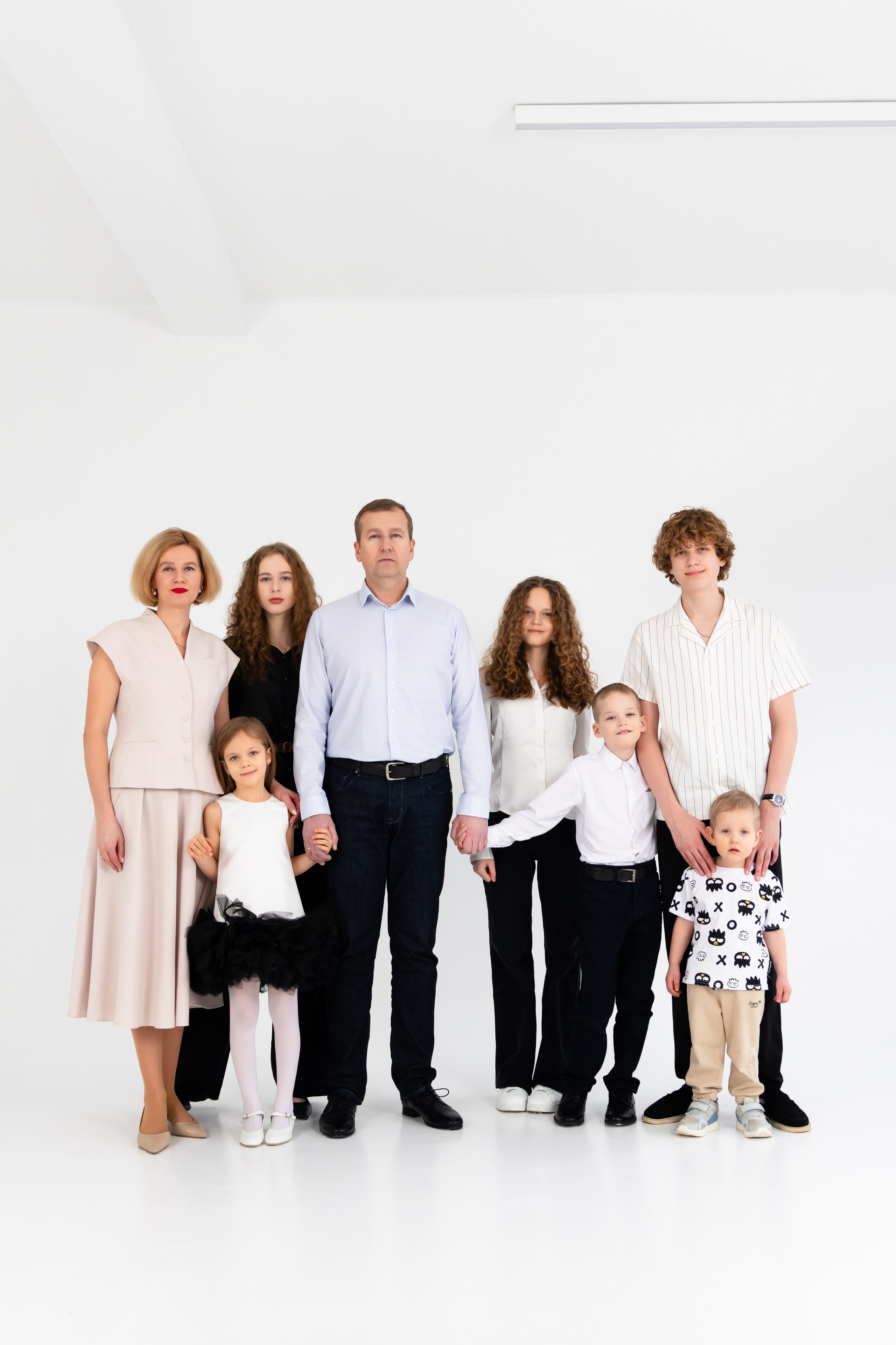 Давыдовых много не бывает! Семейная фотосессия в студии. Фотограф в Екатеринбурге Пойгина Елена
