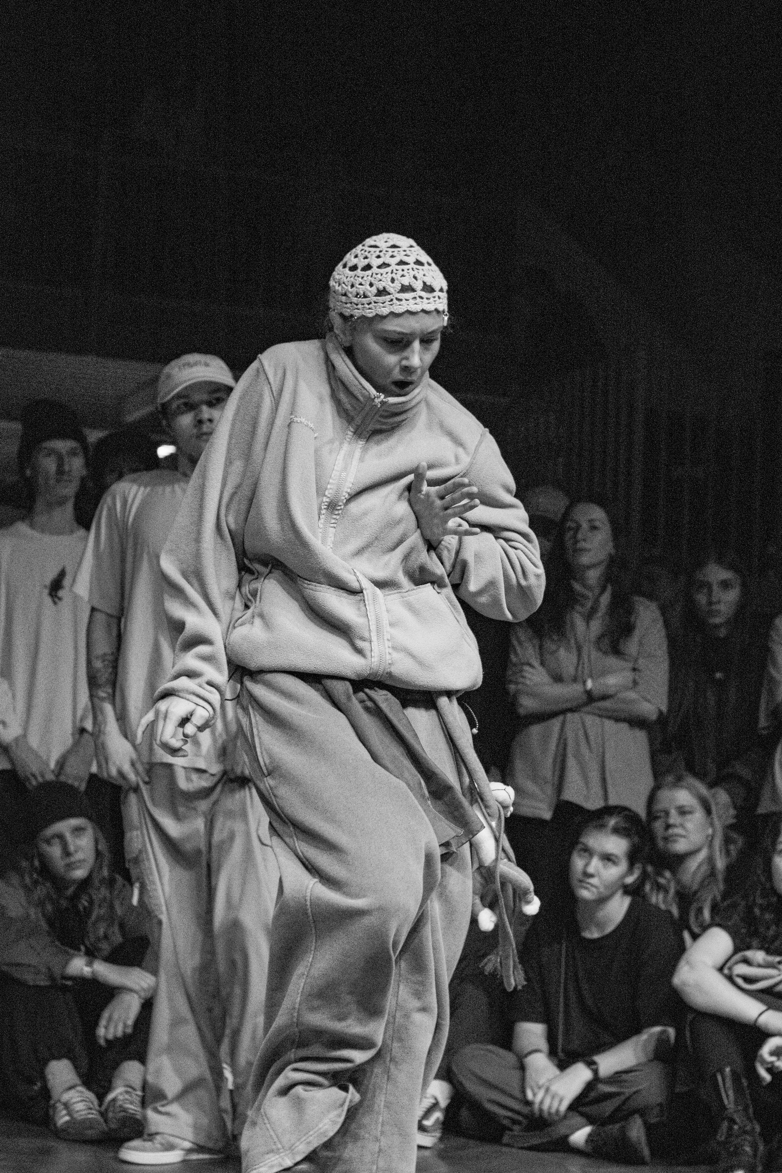 LORDS OF THE UNDERGROUND 27/10/25 (@youlovebu). Соня бу тебя сфоткала