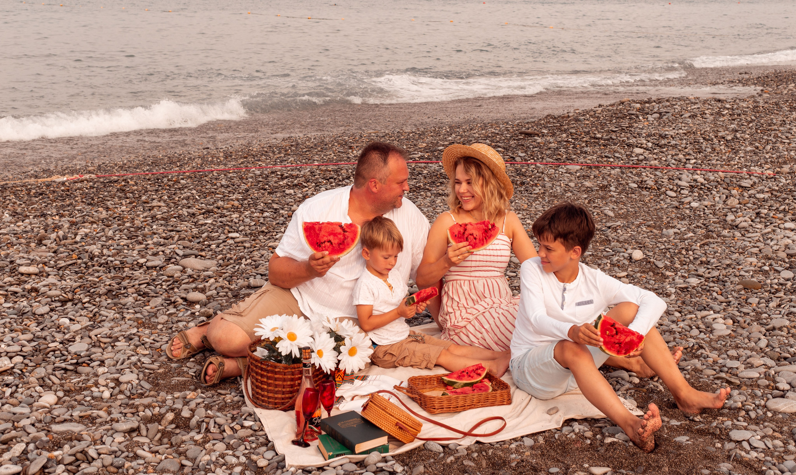 Пикник у моря в Лоо. Семейный фотограф в Сочи, Лоо, Дагомысе, Вардане Кучумова Олеся