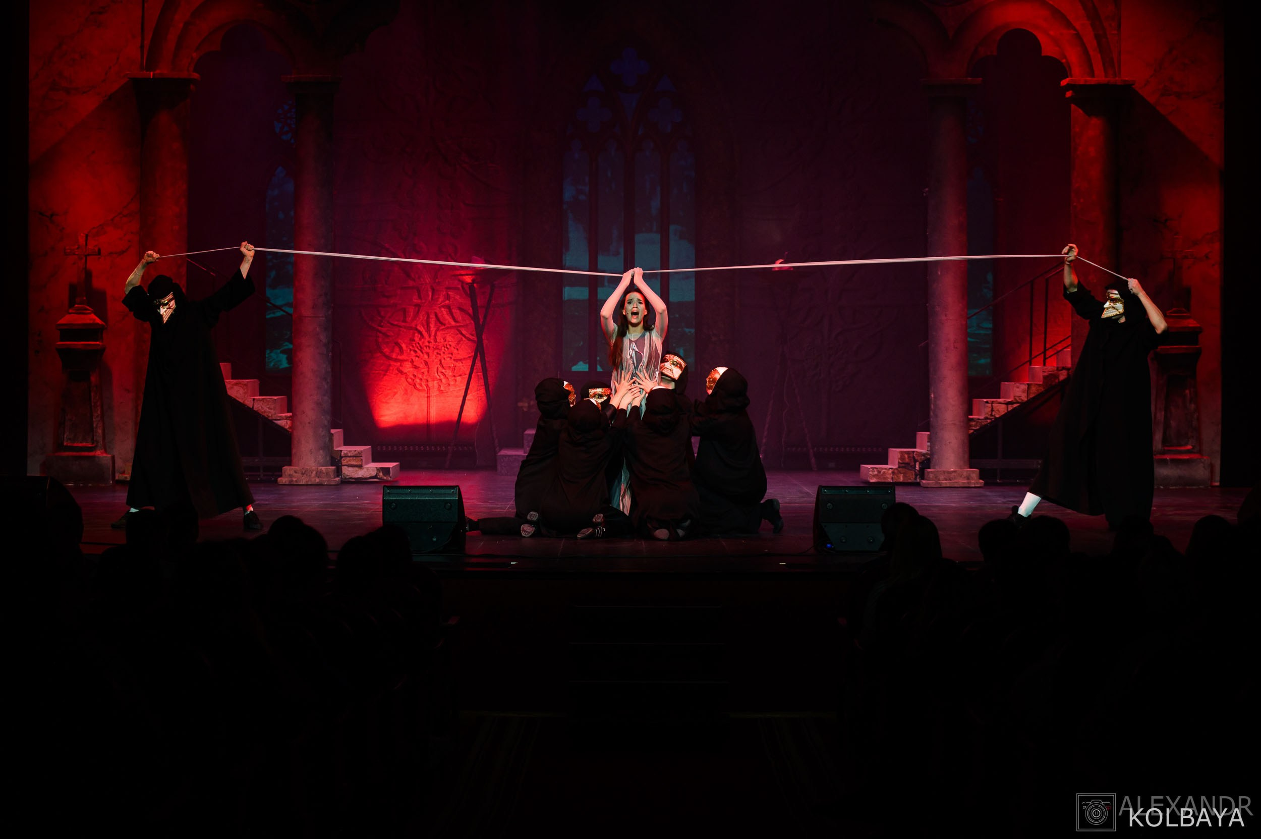 Опасные связи. Концертный и театральный репортажный фотограф в Москве Александр Колбая