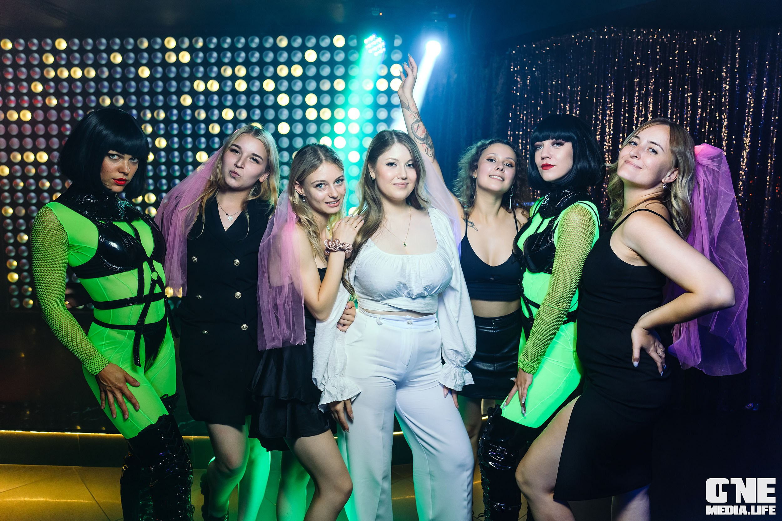 Фоторепортаж из караоке-клуба Эйфория. One Media Life: фоторепортажи, фотоотчеты с мероприятий и заведений