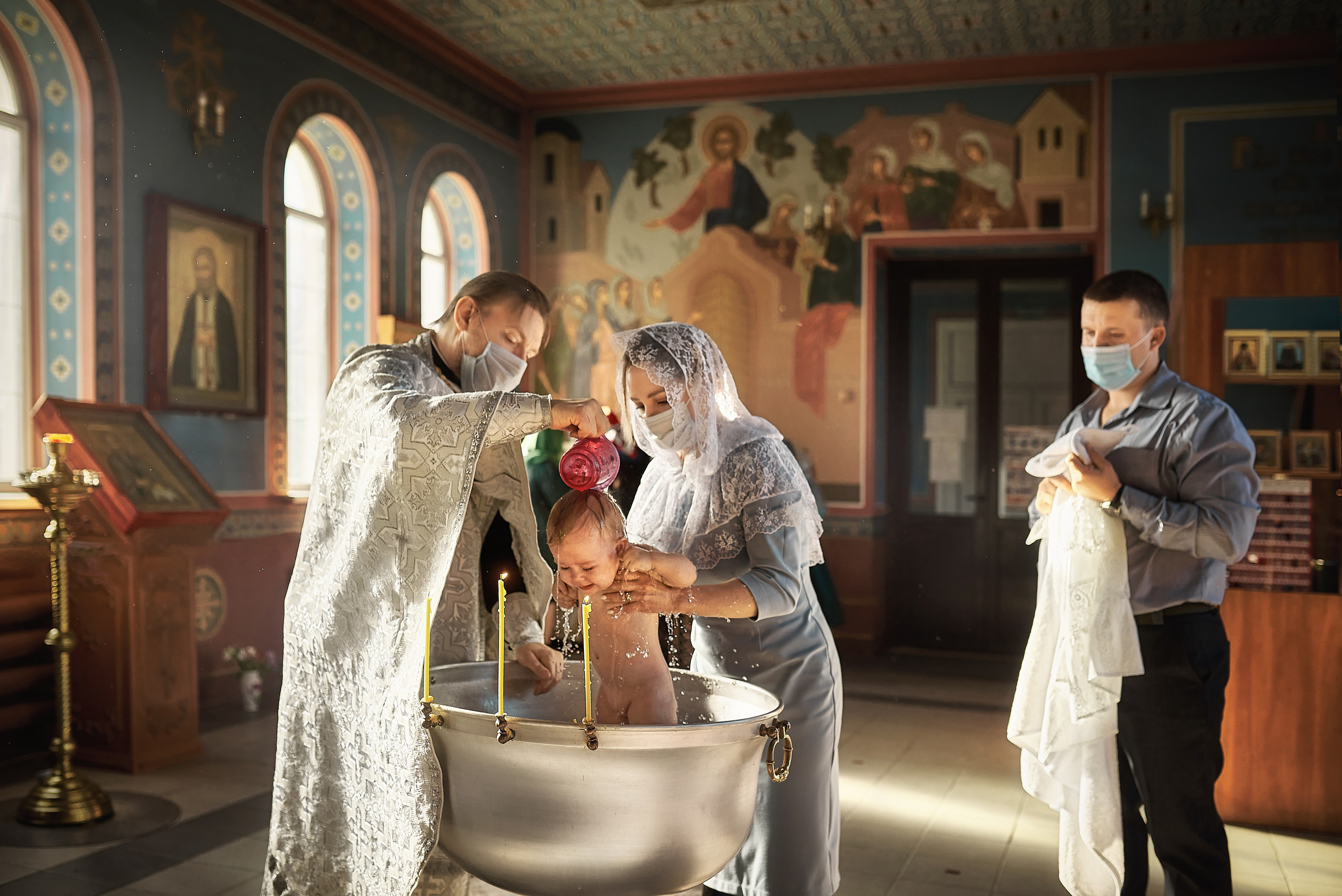Крещение Павла и Таисии в храме равноапостольных Кирилла и Мефодия. Семейный фотограф в Ростове-на-Дону Татьяна Литвинова