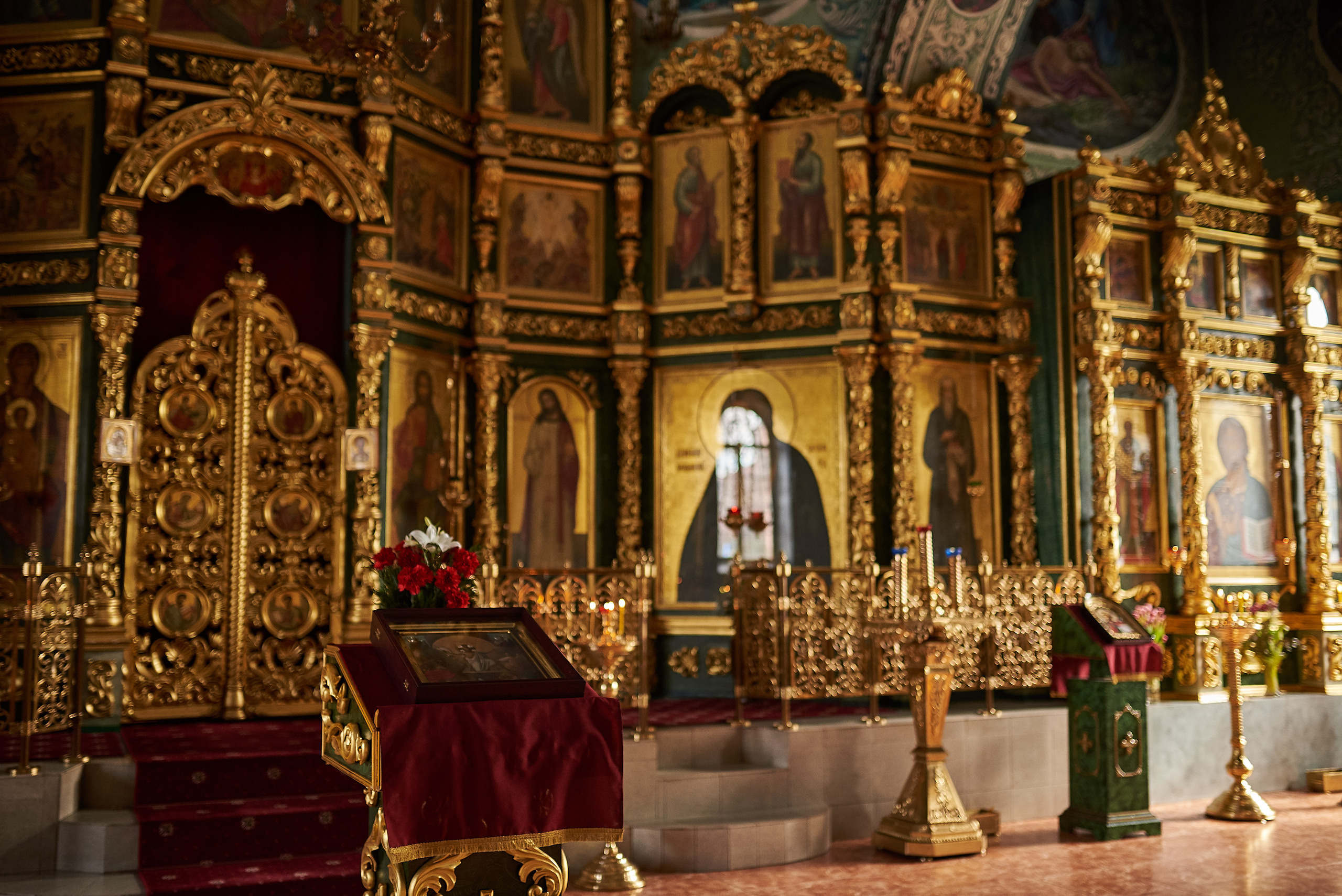 Храм преподобного Серафима Саровского. Семейный фотограф в Ростове-на-Дону Татьяна Литвинова