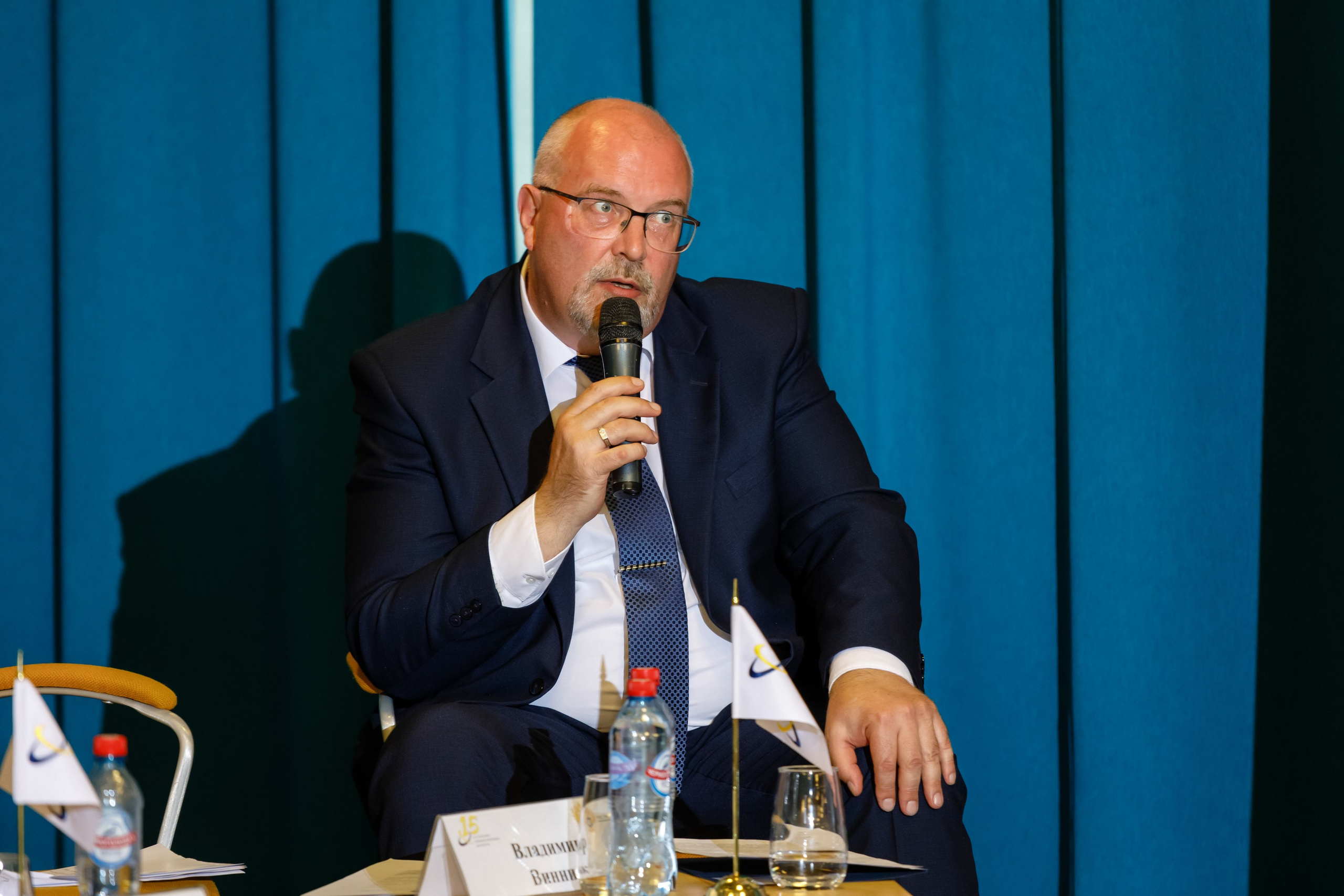 Конференция. COSMOS. Свадебный фотограф в Ярославле Анастасия Архипова