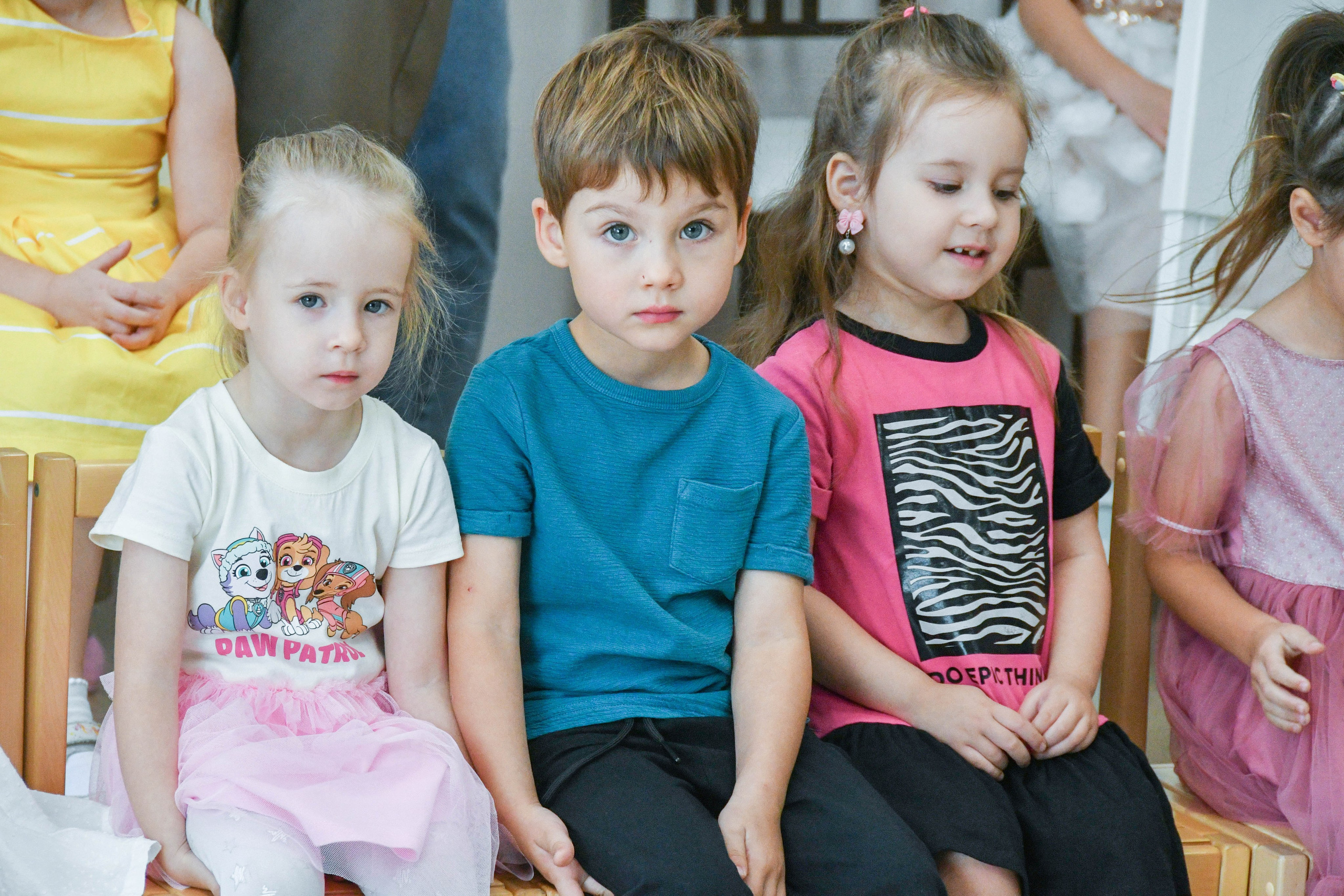 2023 г. День дошкольного работника и прогулка. Репортажный и детский фотограф в Новосибирске