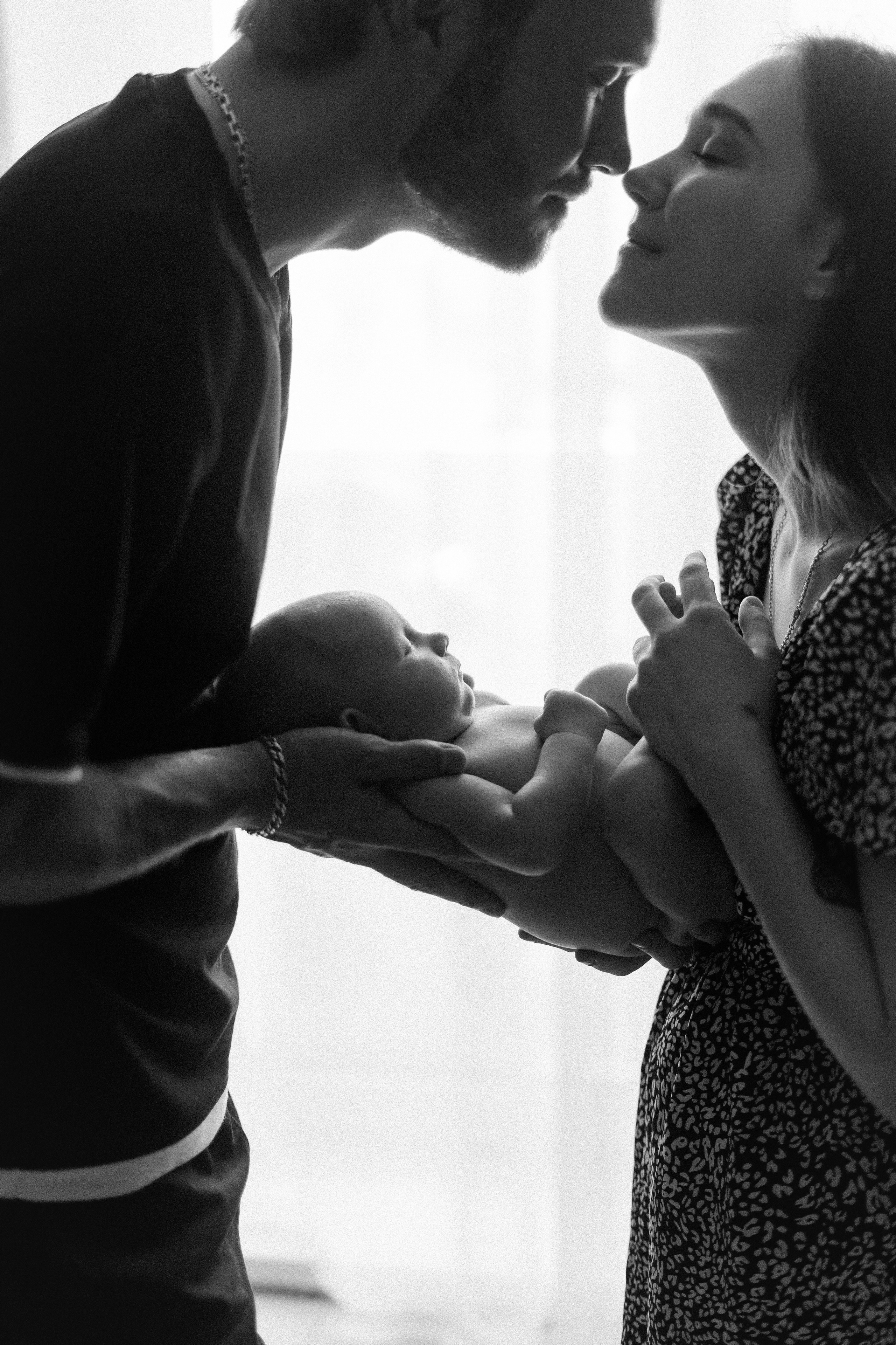 Диана, Роман и Максим. Главная