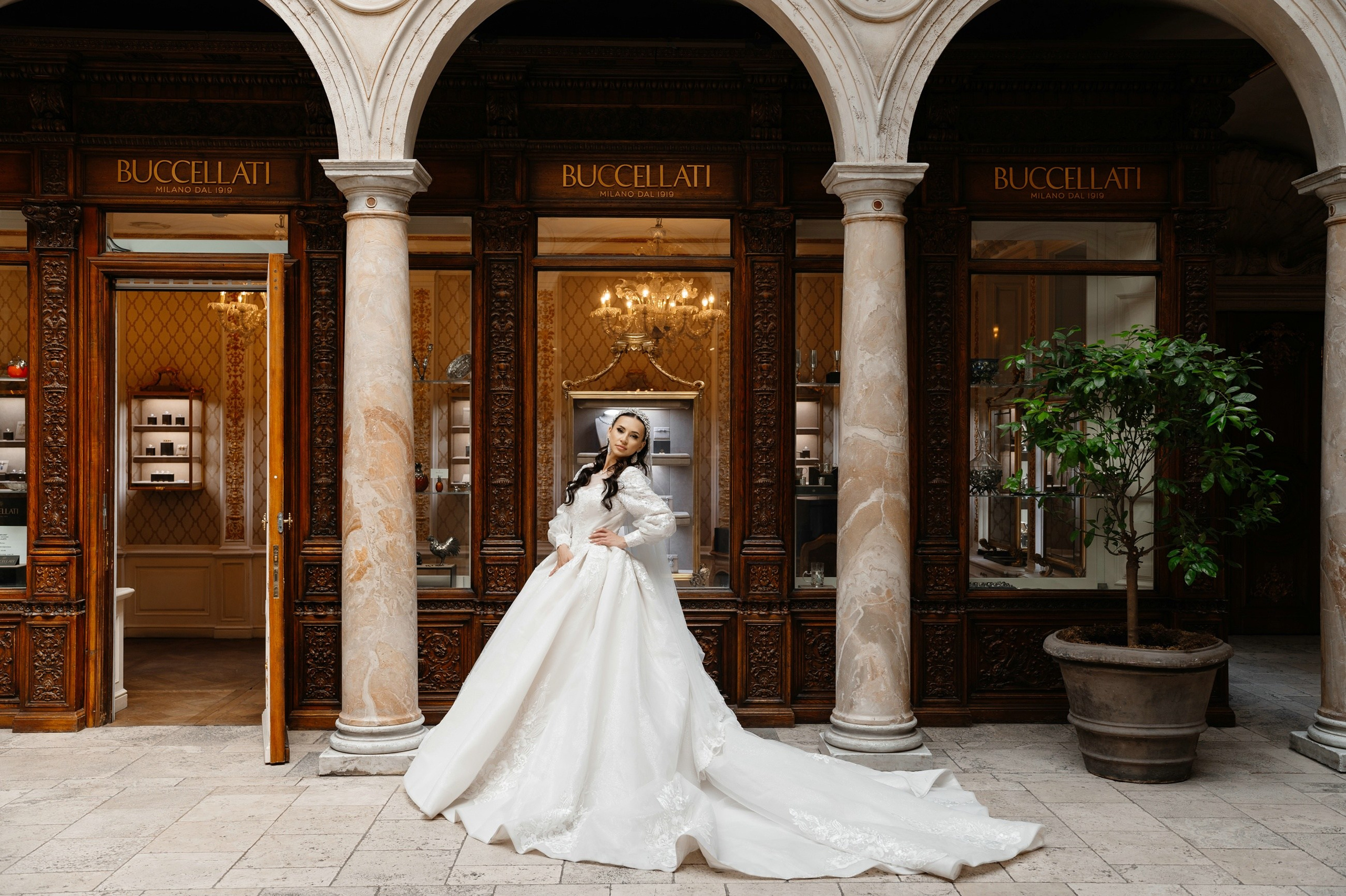 Свадебная фотосессия в ресторане Турандот. Свадебный и семейный фотограф в Москве Светлана Зоткина