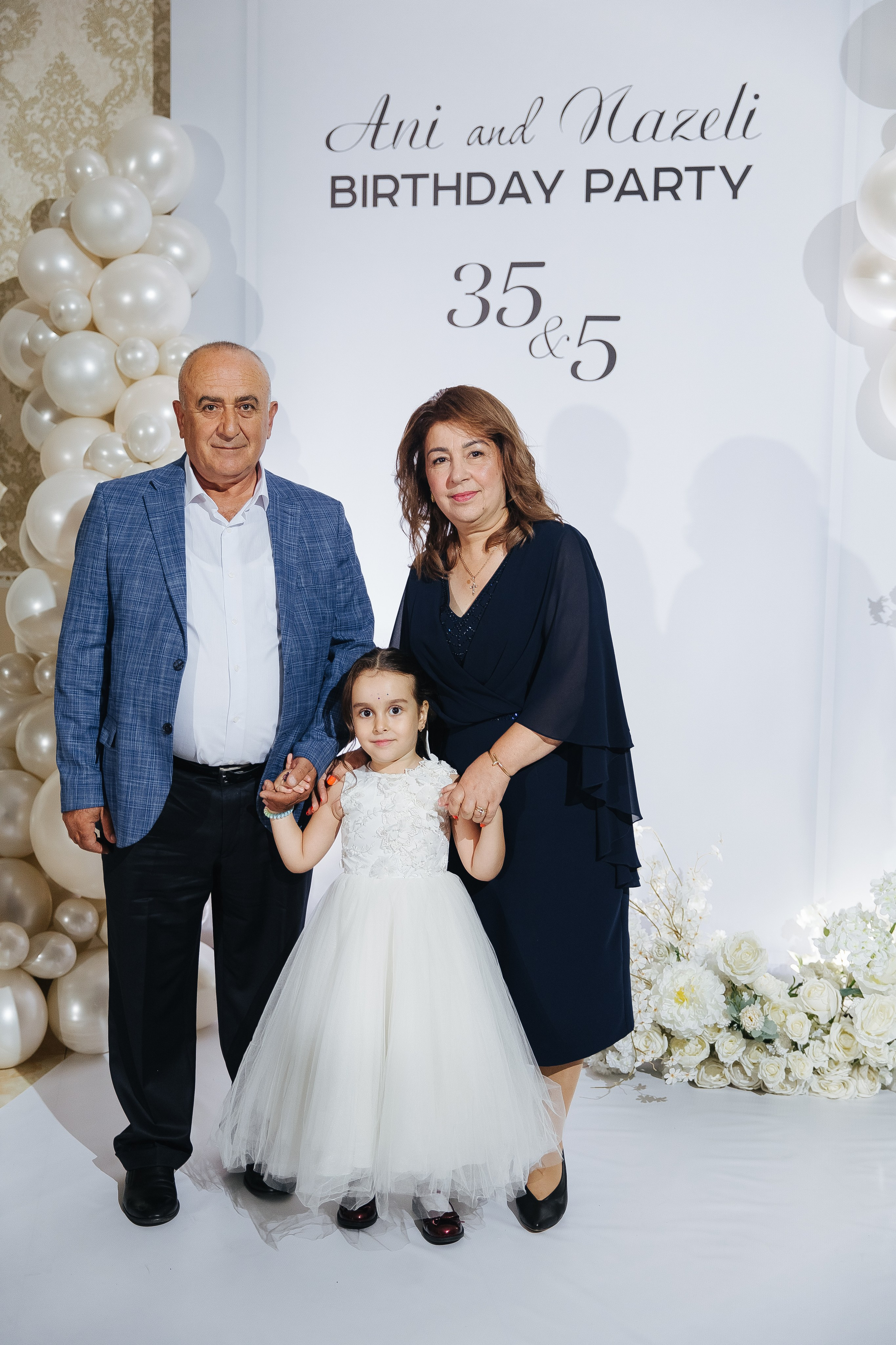 Ани и Назели. 35&5 День рождения, «Янтарь». Фотограф в Красноярске Надежда Воскресенская