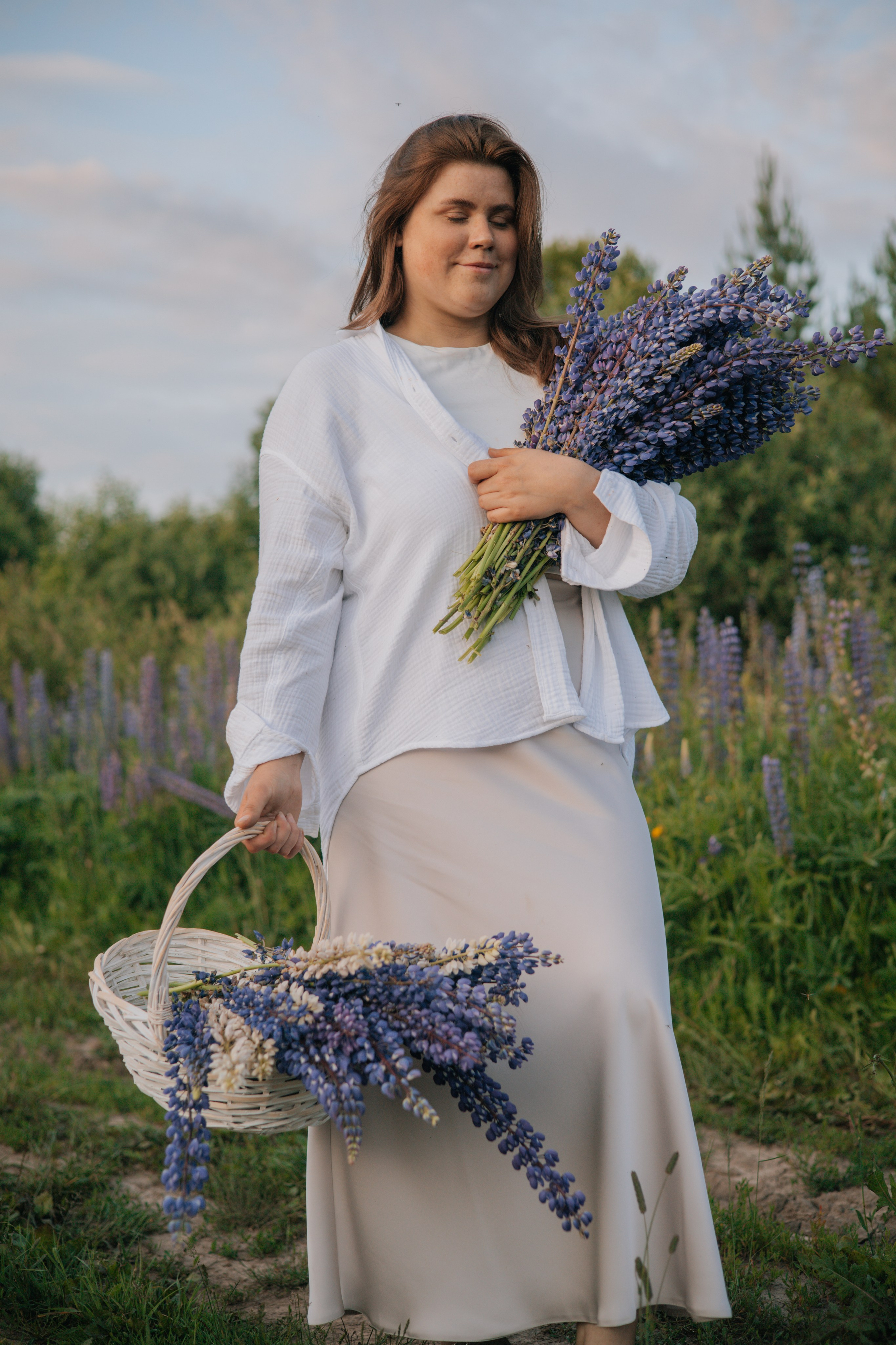 Фотосессия в люпинах. Семейные и индивидуальные съемки в Йошкар-Оле