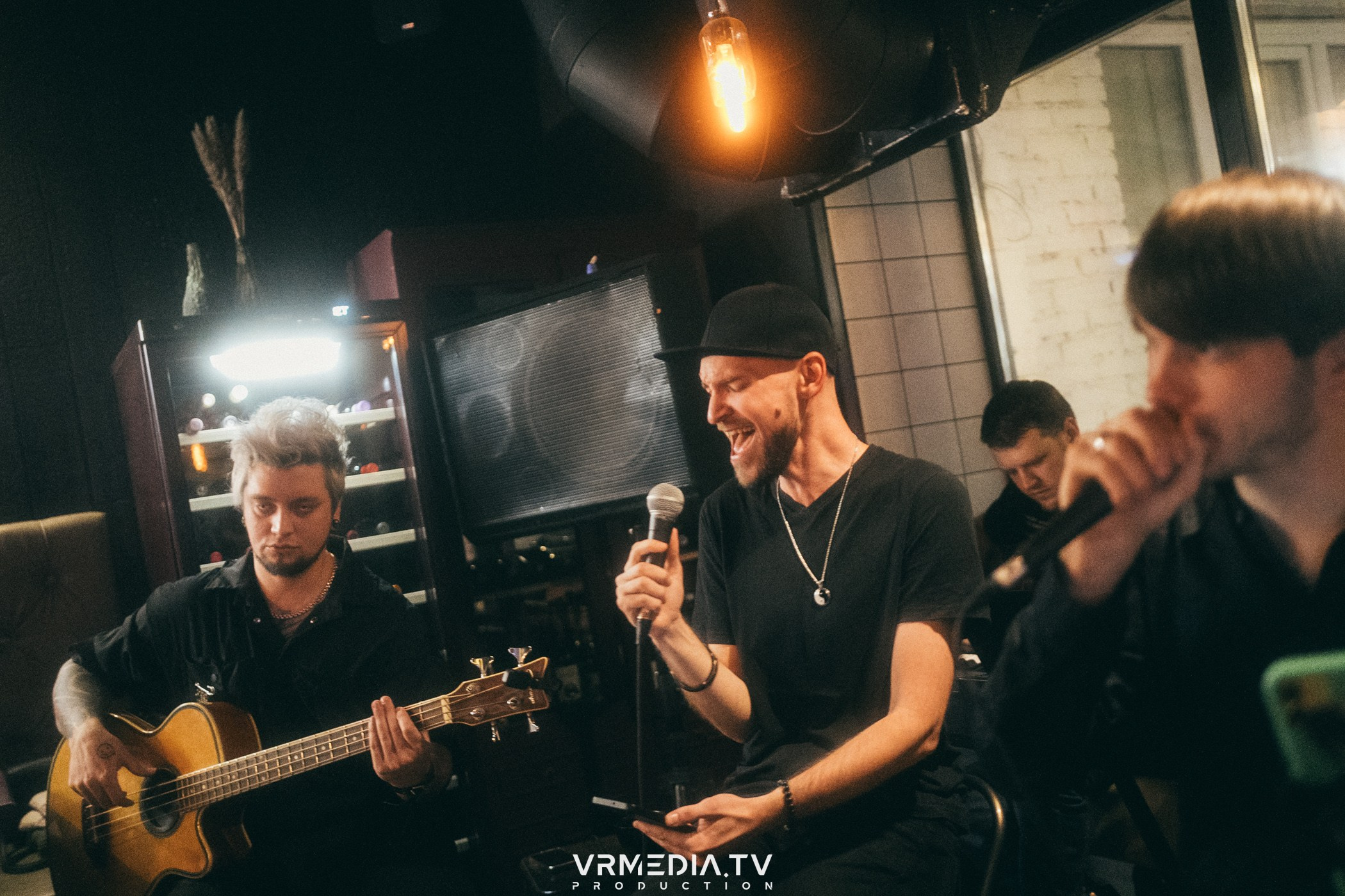 Art Talk с Pandora Secret в баре «Supreme»