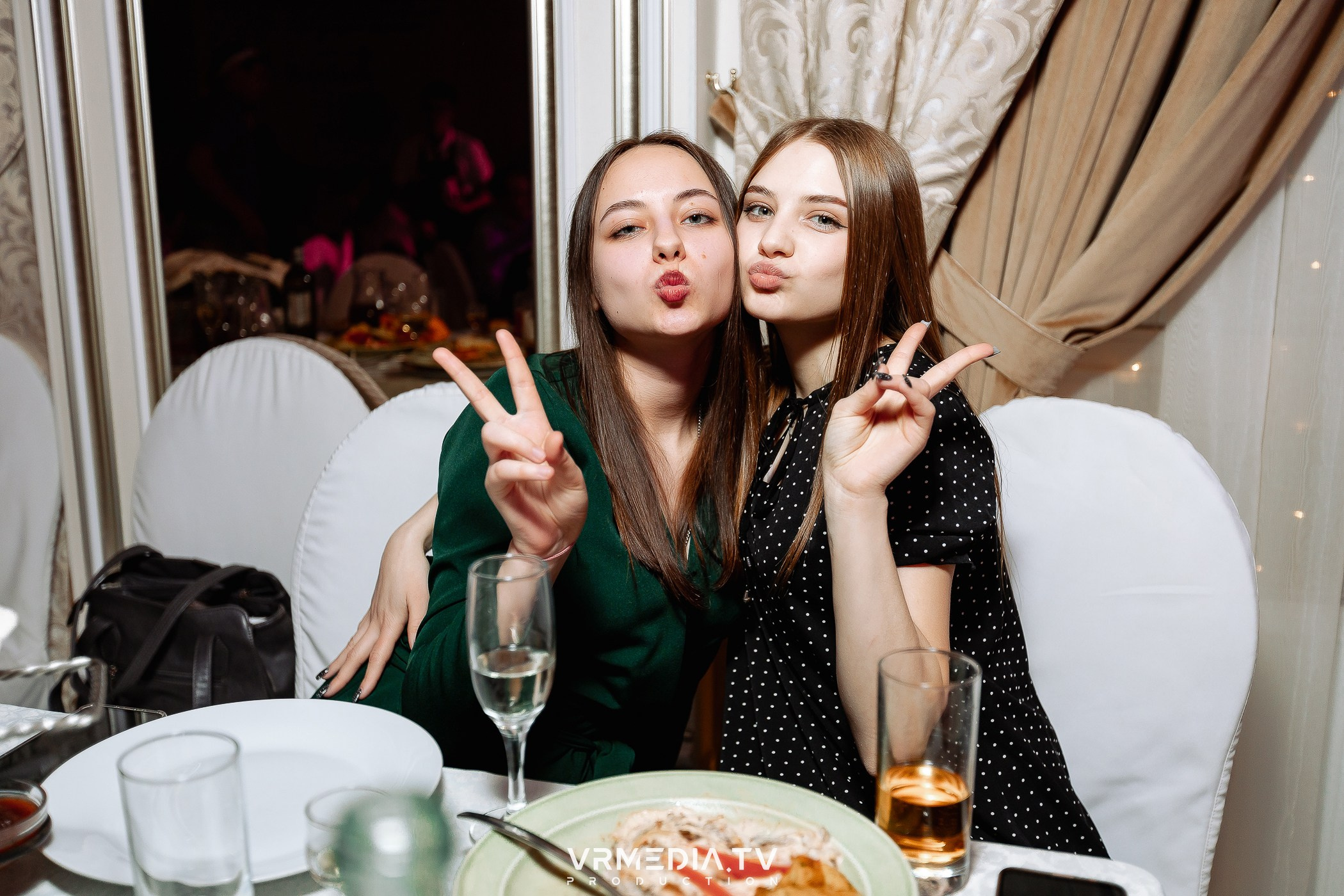 Новогодний вечер в ресторане «Лазурный Берег»