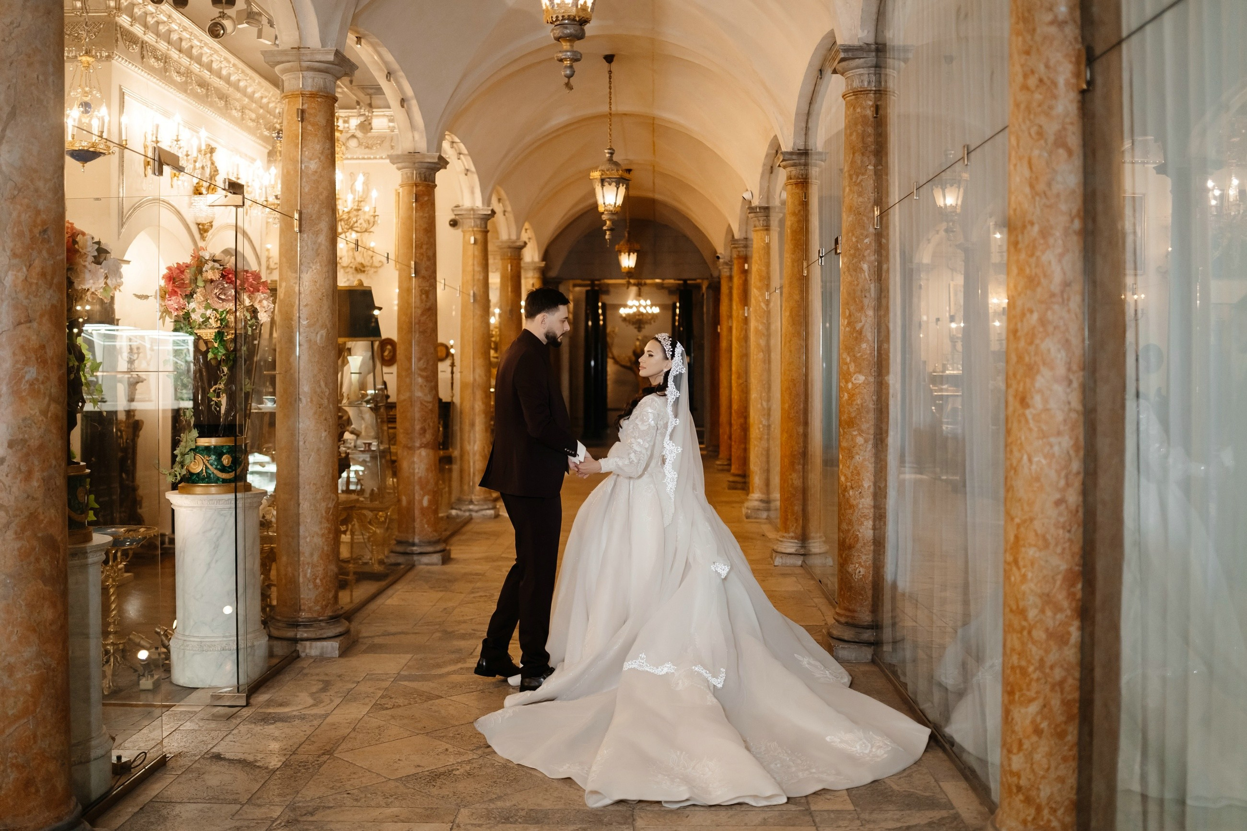 Свадебная фотосессия в ресторане Турандот. Свадебный и семейный фотограф в Москве Светлана Зоткина