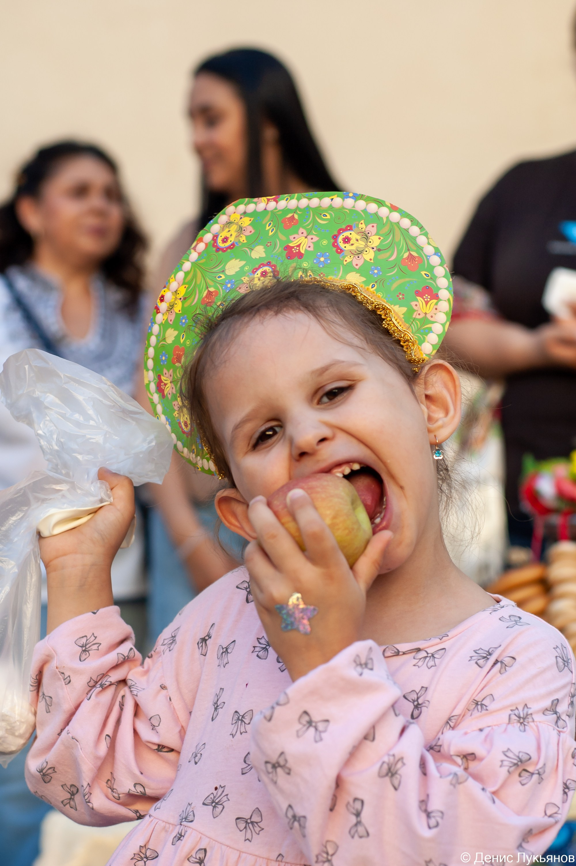 Ярмарка. Свадебный и семейный фотограф Денис Лукьянов в Краснодаре, Краснодарском крае и Республике Крым