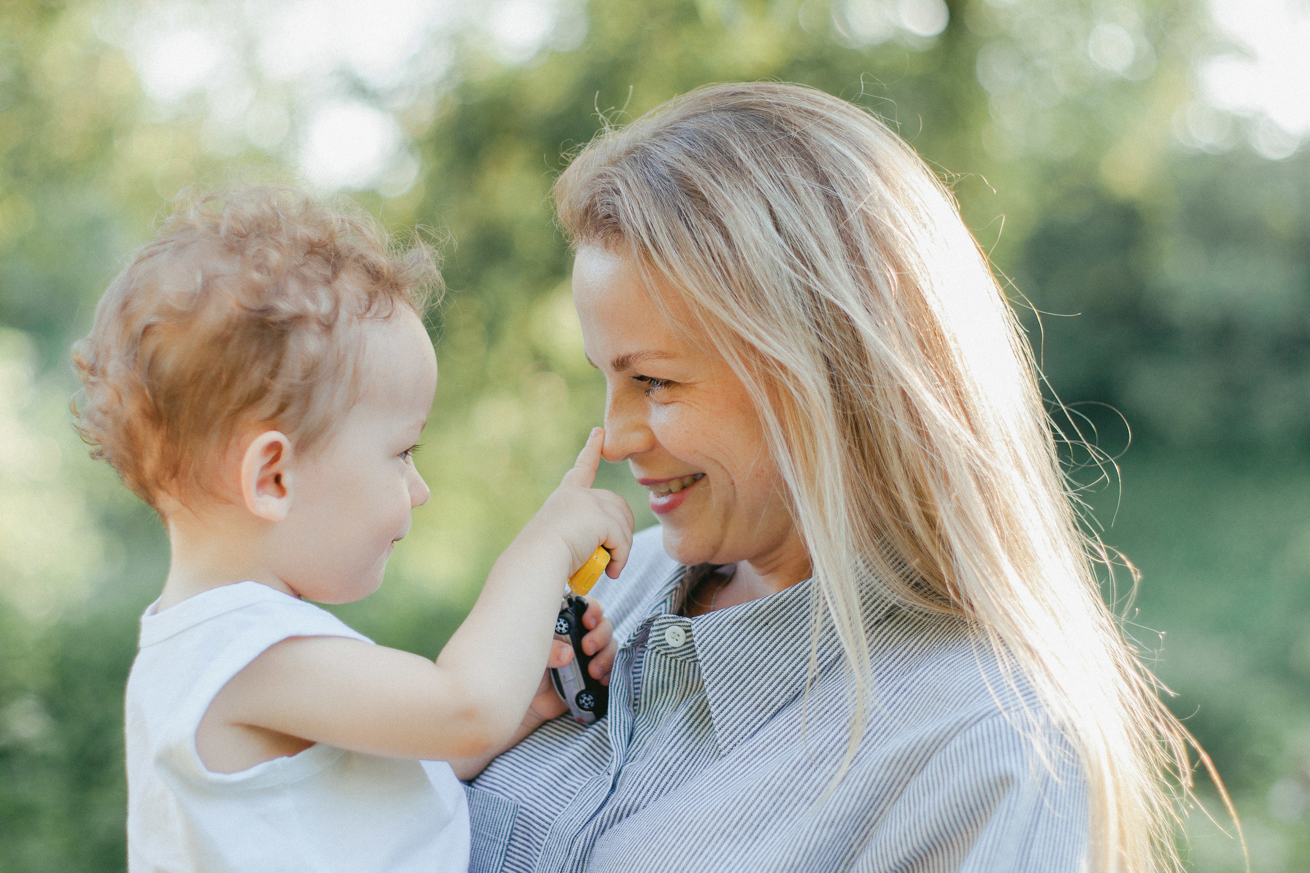 Ваня, Аня и Саша с Адрианом. Фотограф Мария Прусакова