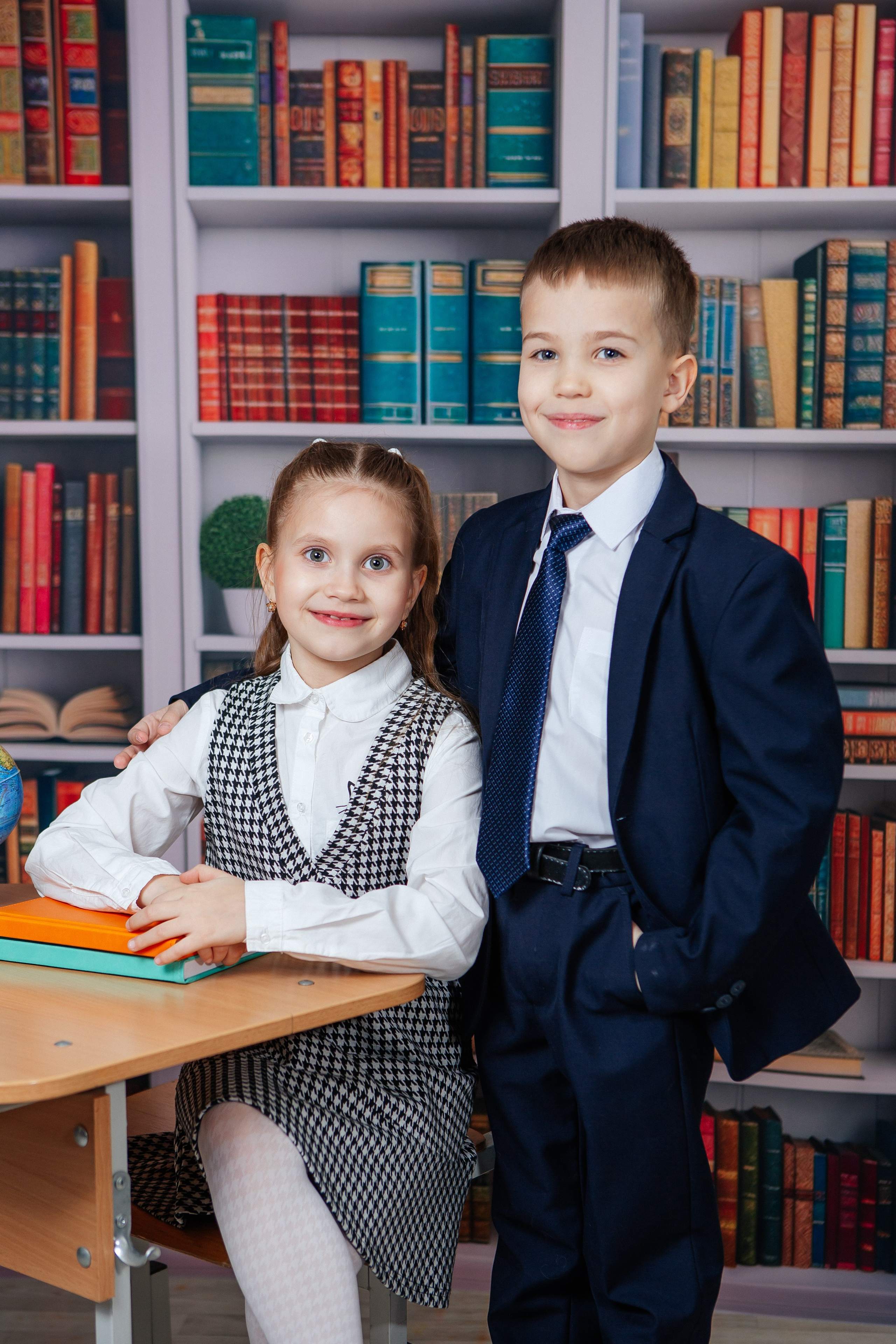 Стеллаж. Выездной проект. Фото дети. Выпускные альбомы Нижний Тагил