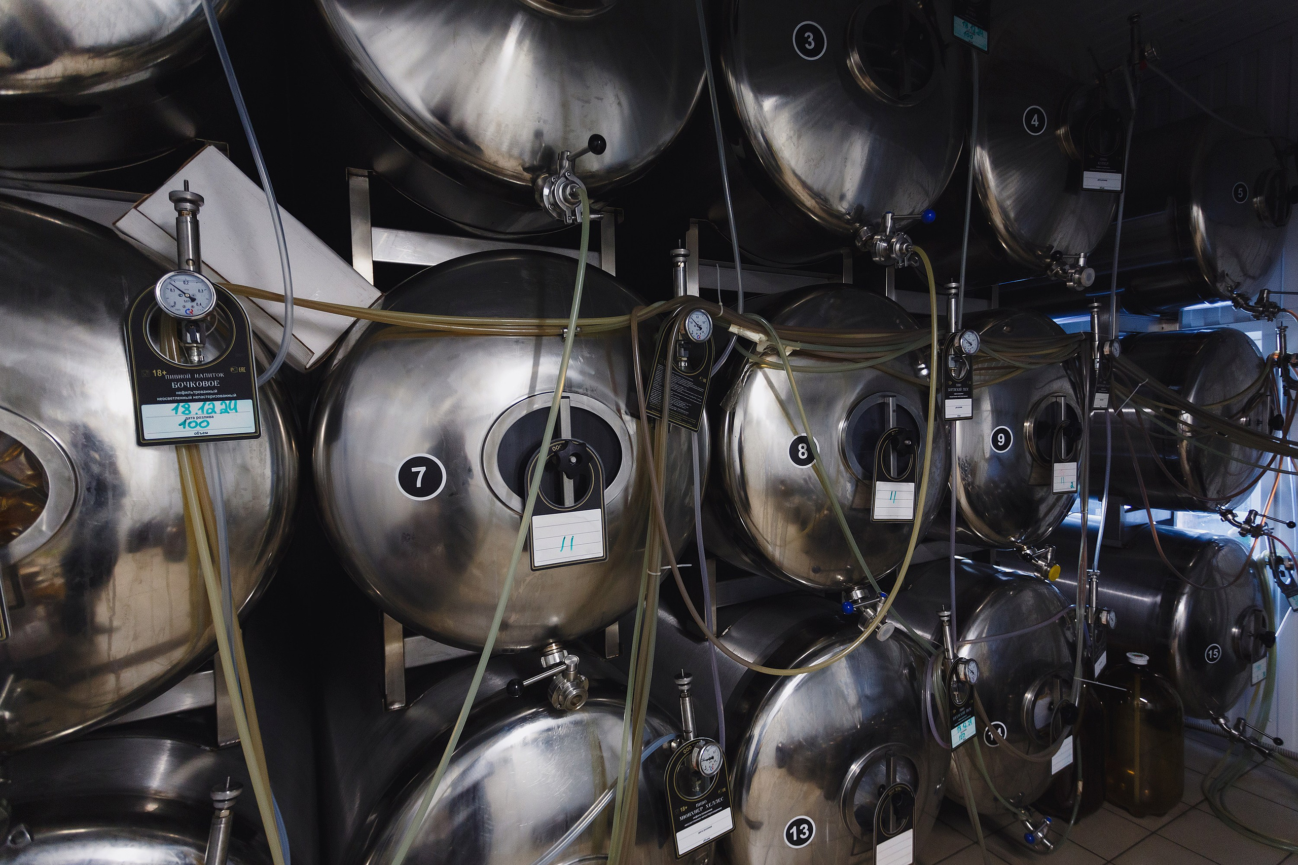 Фотографии с производства. Roman — Репортажный фотограф в Новосибирске