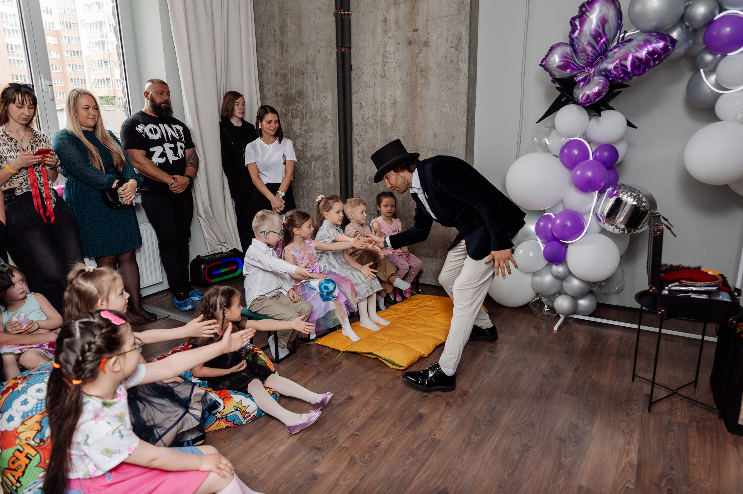 Детский день рождения в лофте Adavi. Свадебный и репортажный фотограф СПб