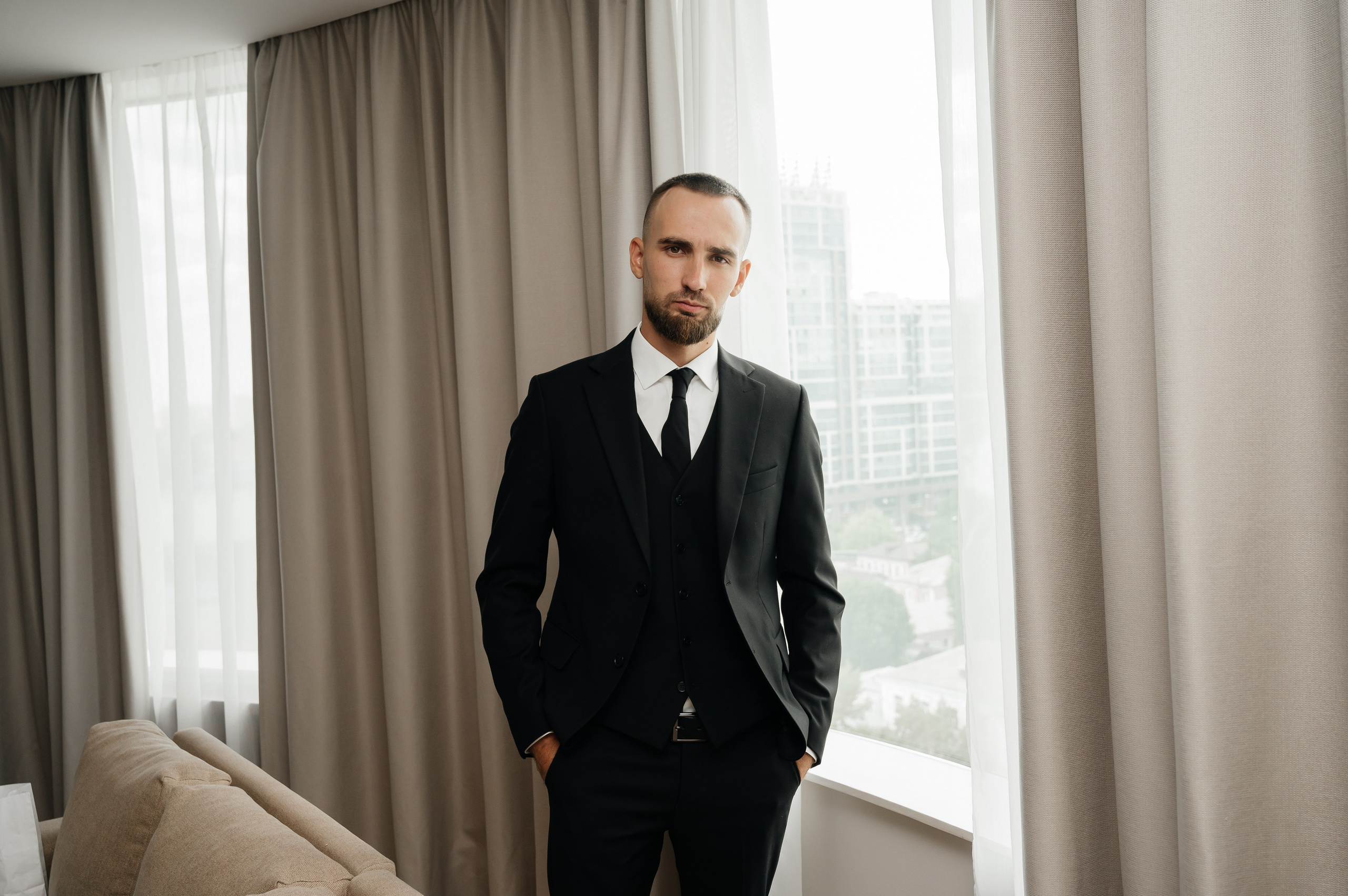 Свадьба (утро в отеле). Свадебный и семейный фотограф в Краснодаре Алина Мельник