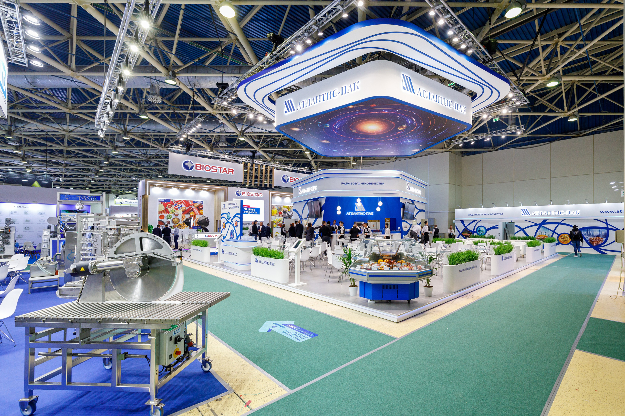 Съёмка стенда на выставке. Фотограф на мероприятие в Москве Марик