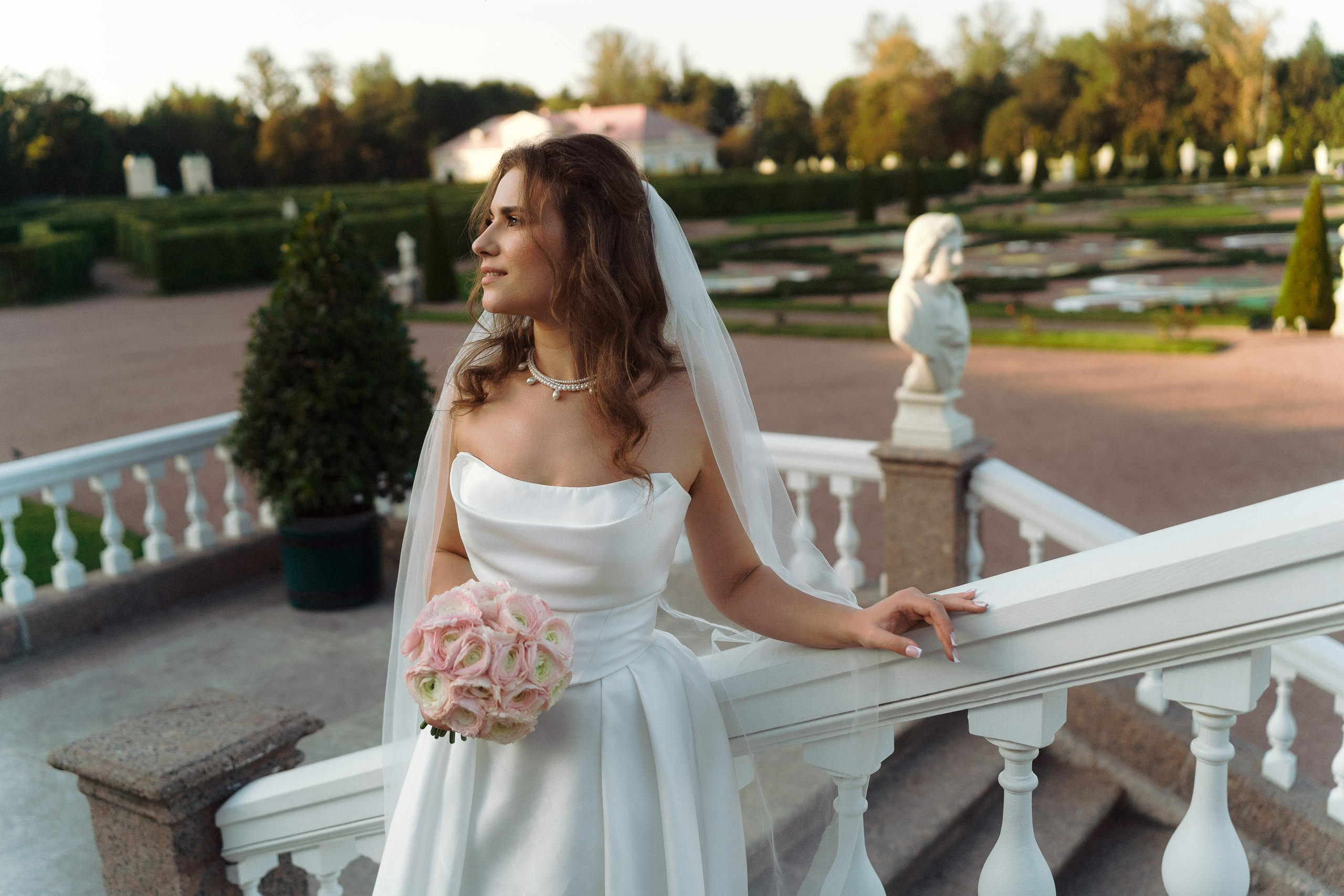 Свадебная прогулка в Ораниенбауме — Саша и Кристина. Свадебный фотограф Дмитрий Родионов — Санкт-Петербург и Ленинградская область