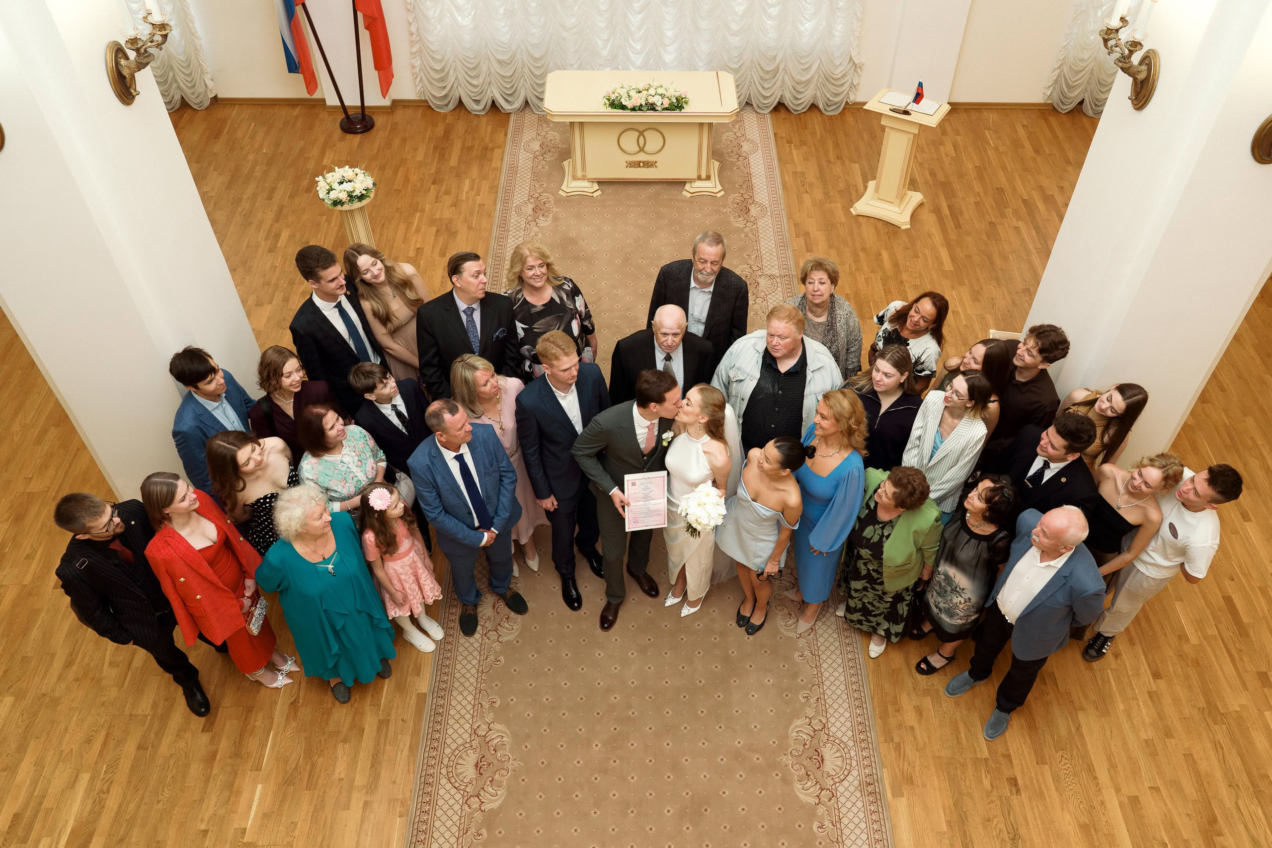 Арина и Илья — свадьба в Петербурге, цифра и плёнка. Свадебный фотограф Дмитрий Родионов — Санкт-Петербург и Ленинградская область