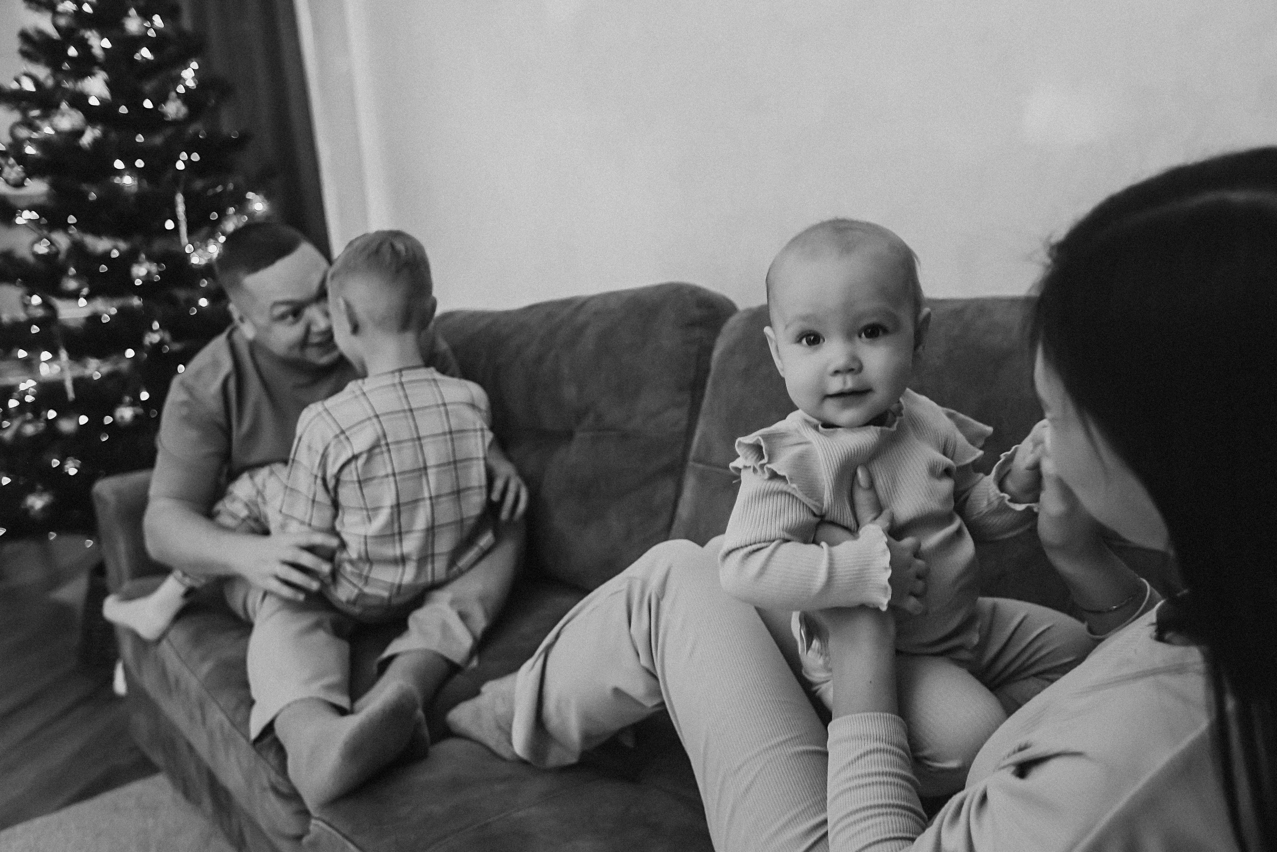 Дома. Семейный фотограф Тюмень, фотограф на роды Салмина Мария